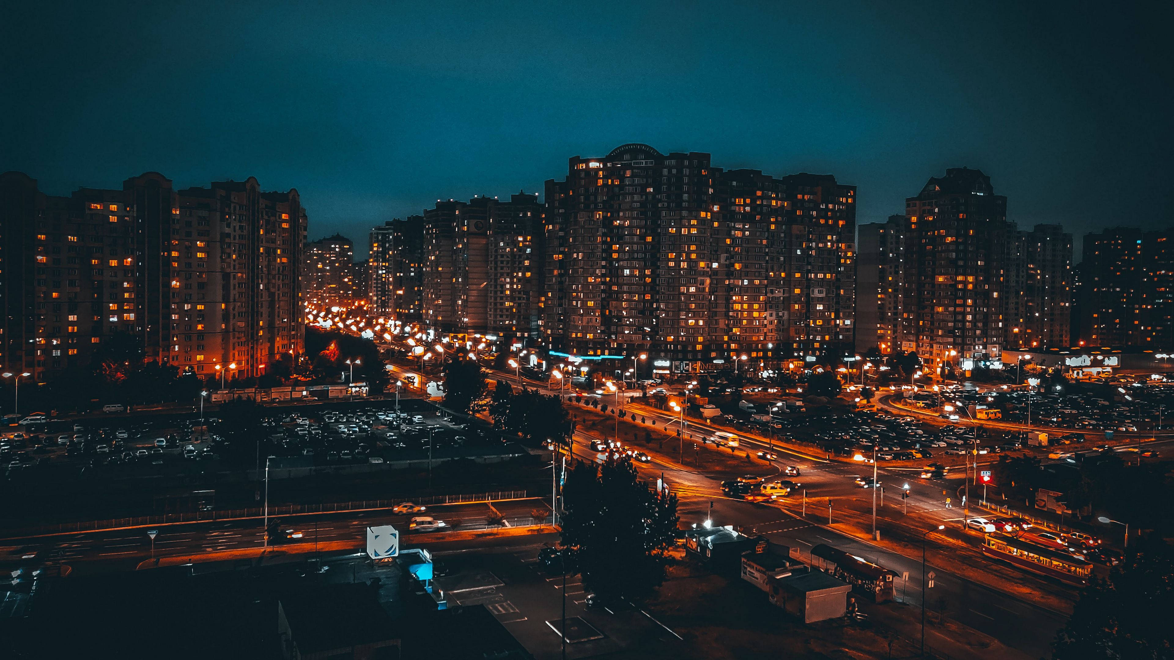 Night City Aesthetic, bustling city at night, glowing windows, 4K Desktop Wallpaper