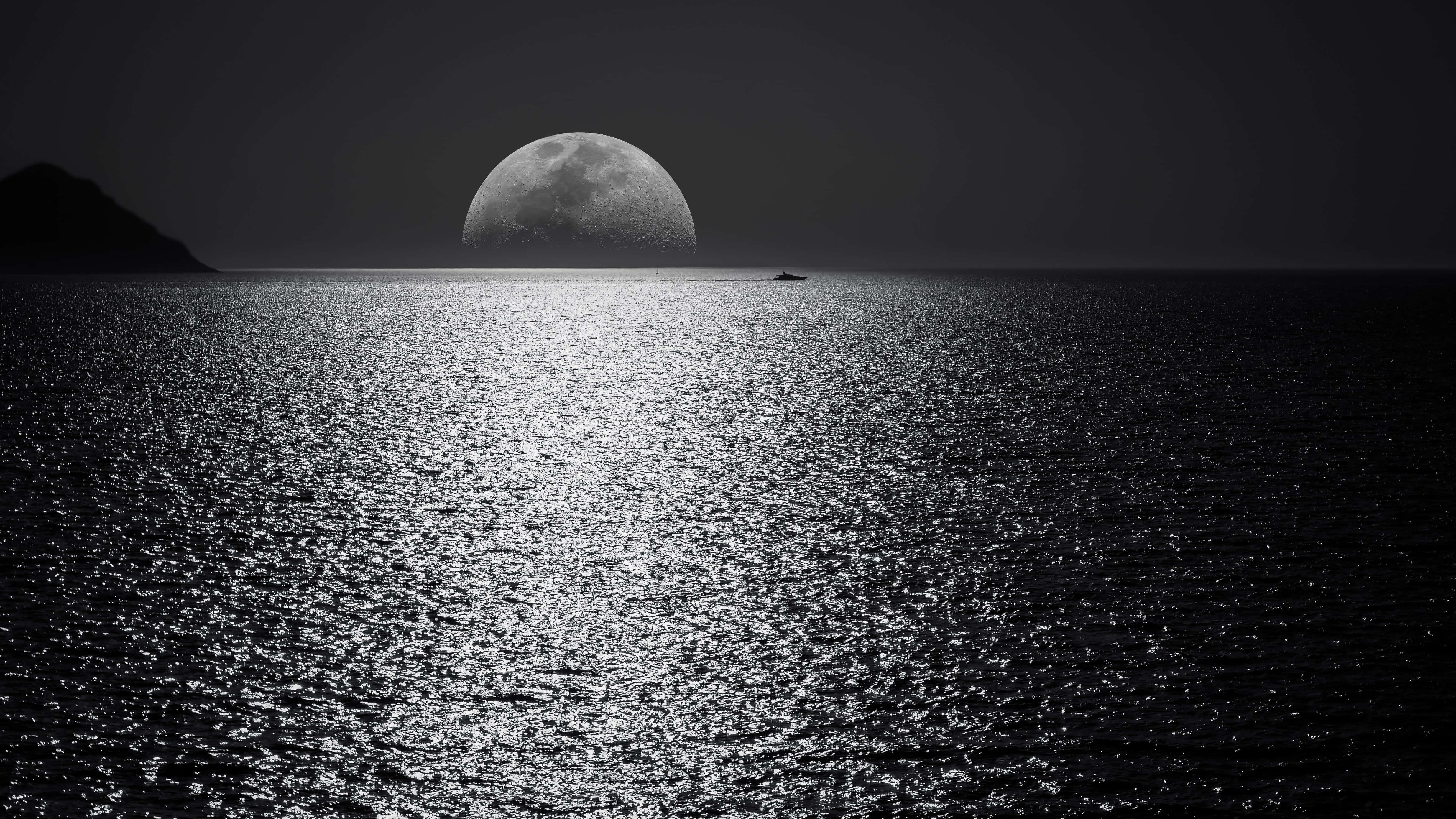 moonlit ocean, full moon, calm waters, 4K Desktop Wallpaper