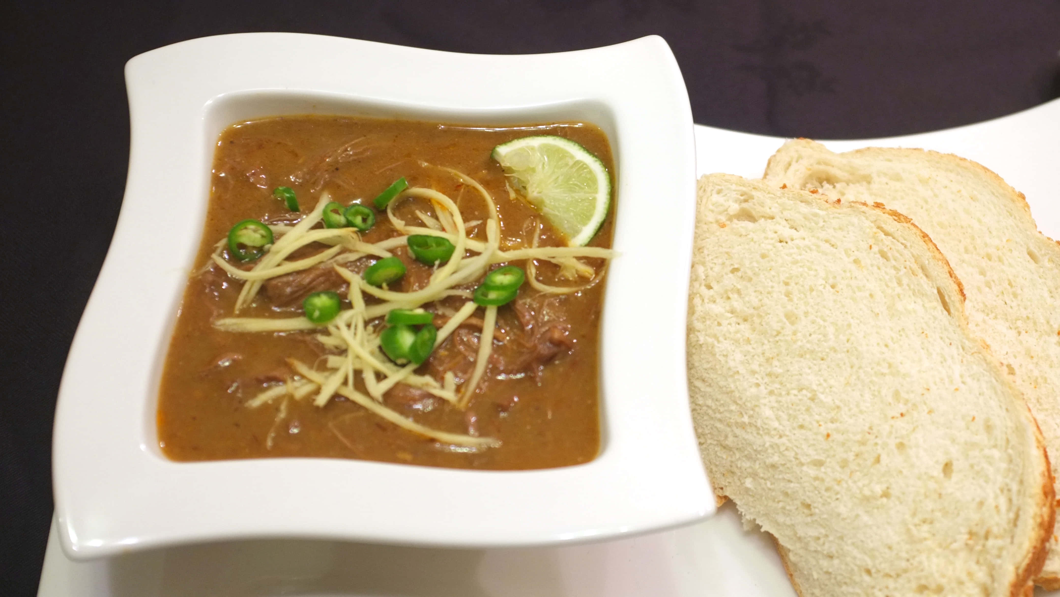 Nihari, white bowl, lime, 4K Desktop Wallpaper