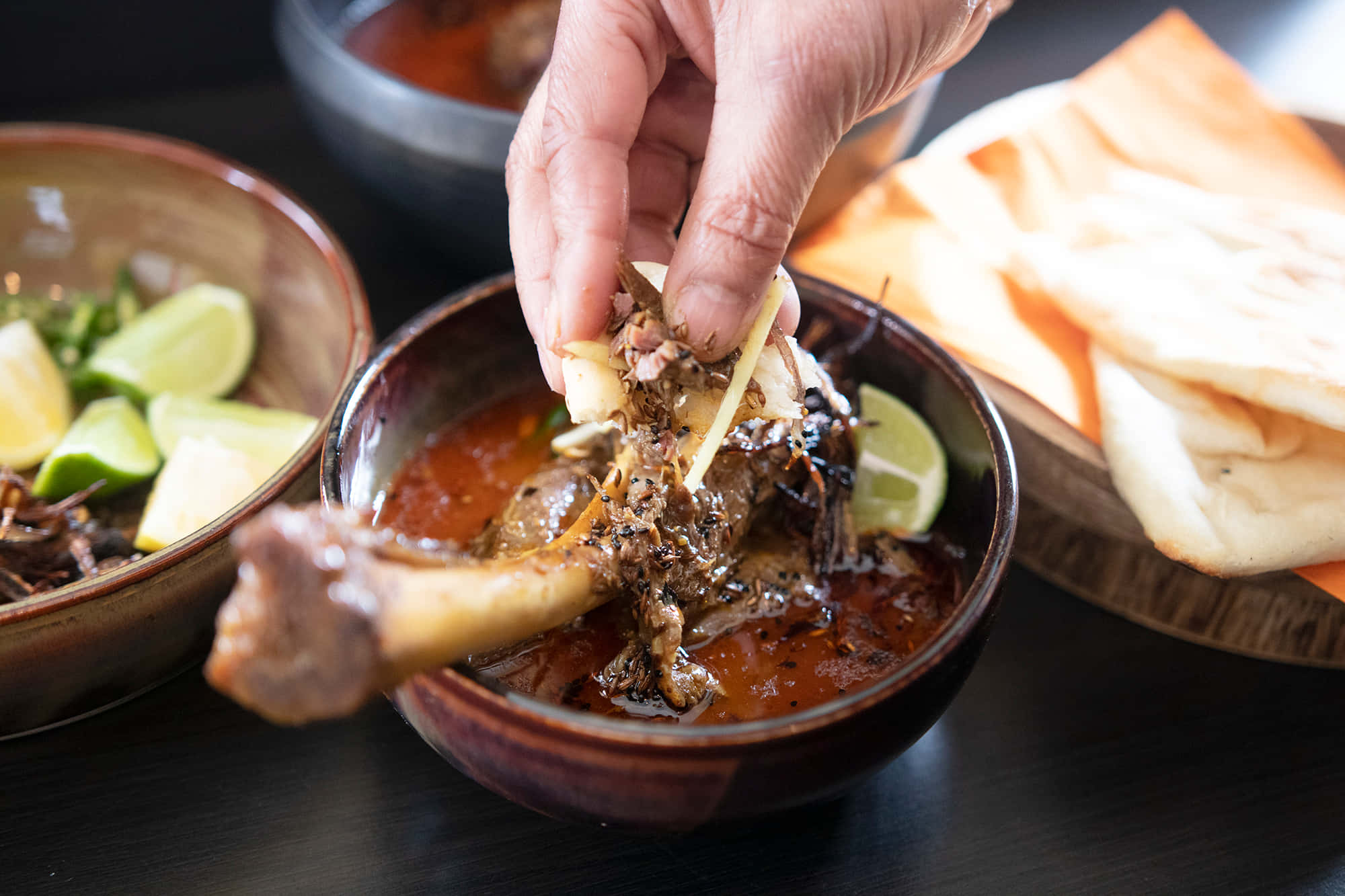 Nihari, dark bowl, lime wedges, Full HD Desktop Wallpaper