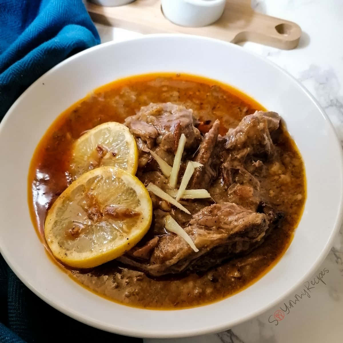Nihari, white bowl, tender meat, SD Desktop Wallpaper