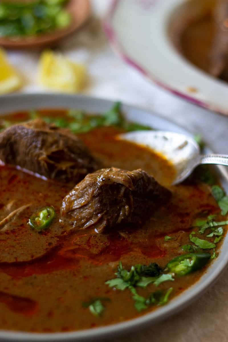 Nihari, beef curry, tender meat, SD Phone Wallpaper