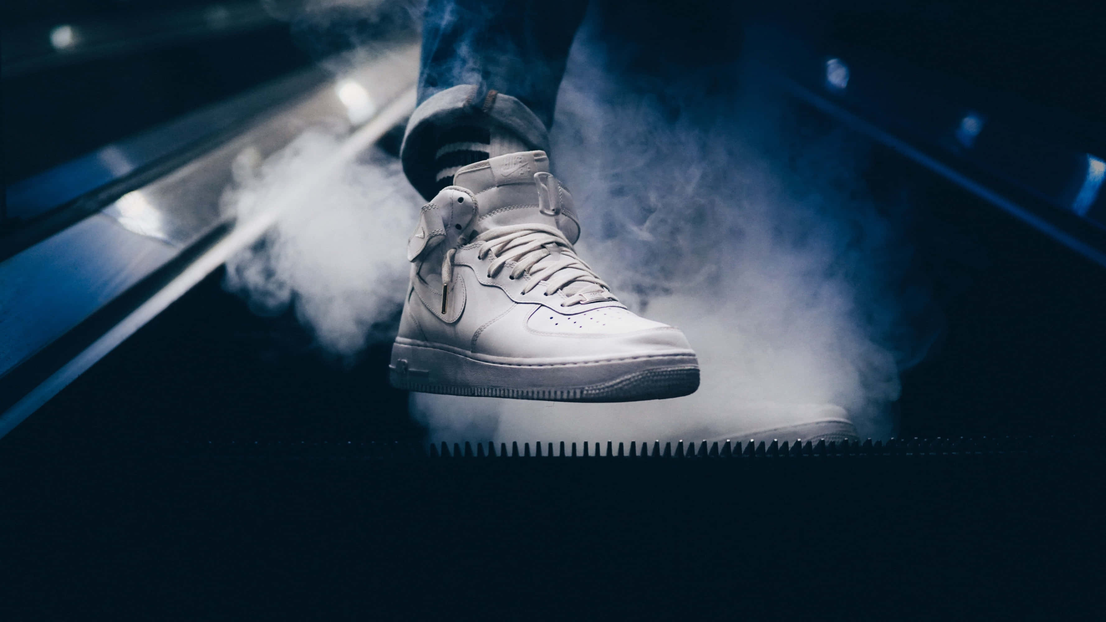 Nike AF1, white high-top sneaker, escalator step, 2K Desktop Wallpaper