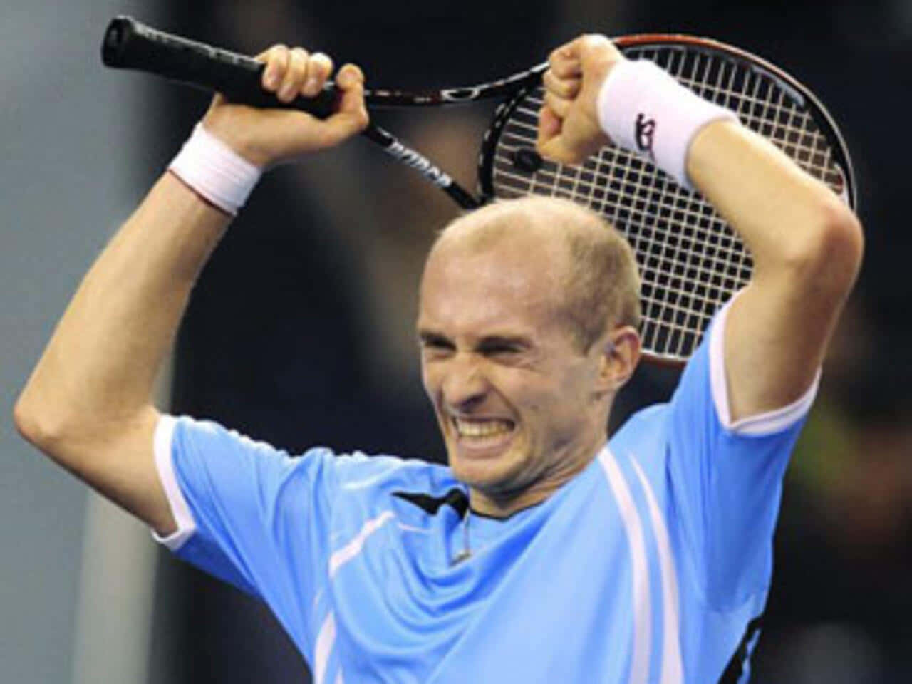 Nikolay Davydenko, blue shirt, racket, HD Desktop Wallpaper