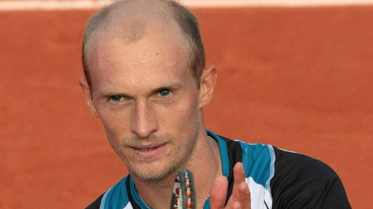 Nikolay Davydenko, bald head, blue eyes, HD Desktop Wallpaper
