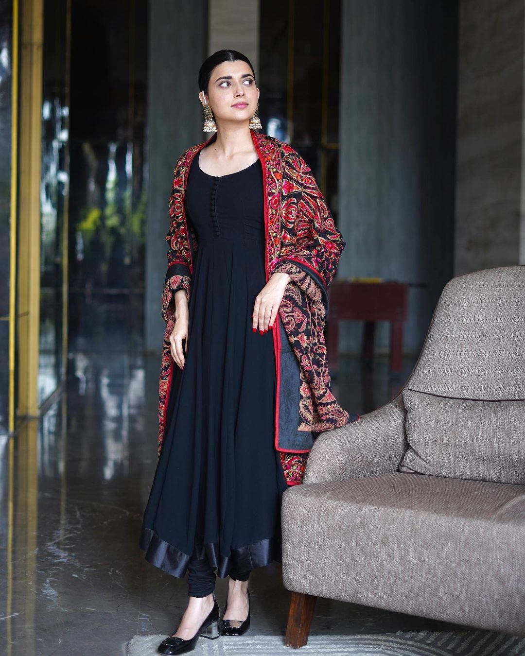 Nimrat Khaira, black dress, ornate red patterned jacket, HD Phone Wallpaper