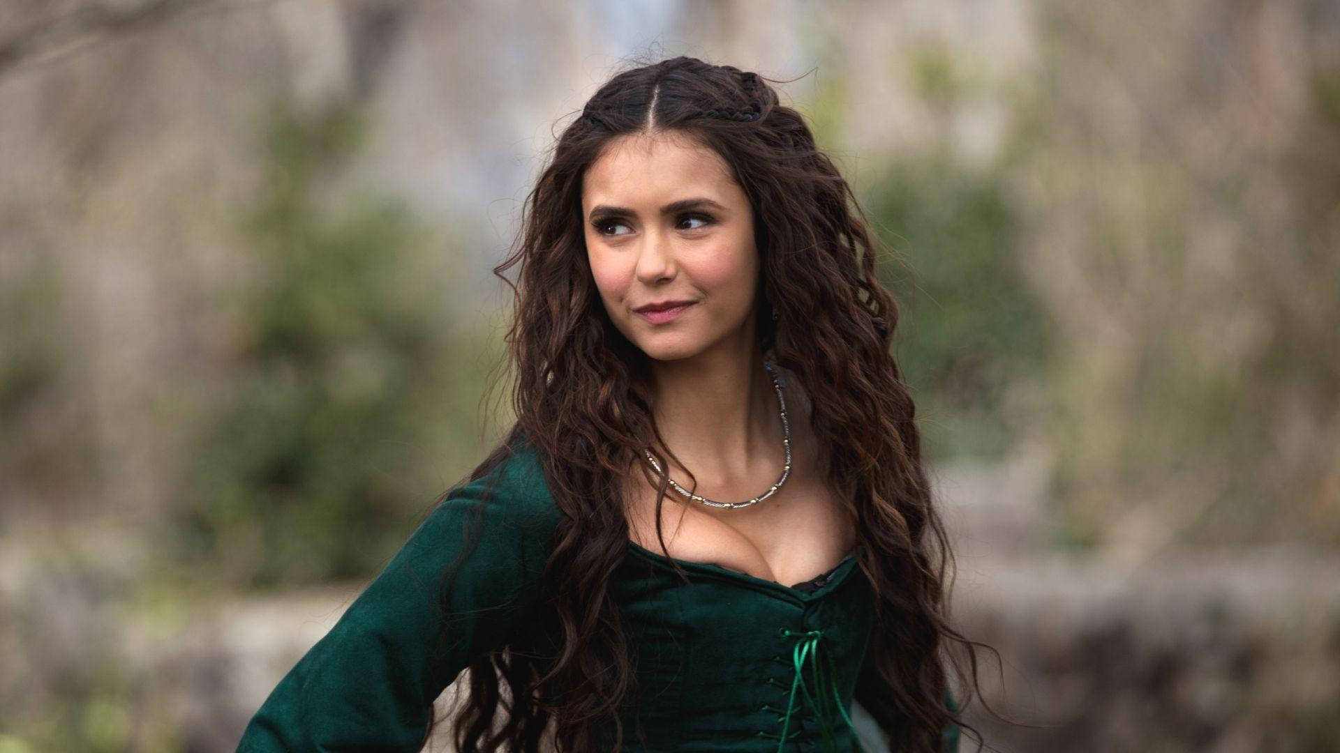 Nina Dobrev, deep green corseted dress, silver necklace, Full HD Desktop Wallpaper