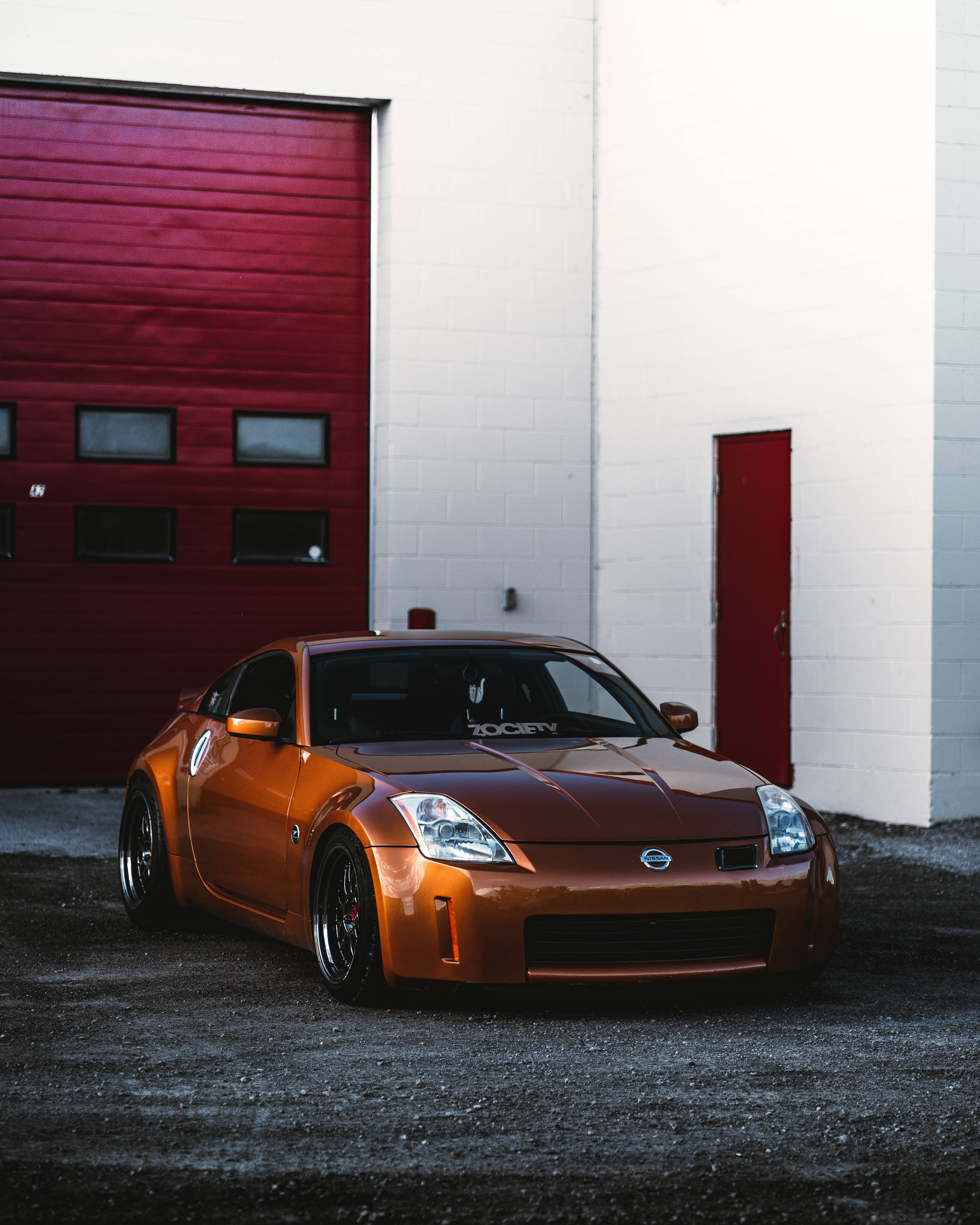 Nissan 350Z, glossy orange, white building, 4K Phone Wallpaper