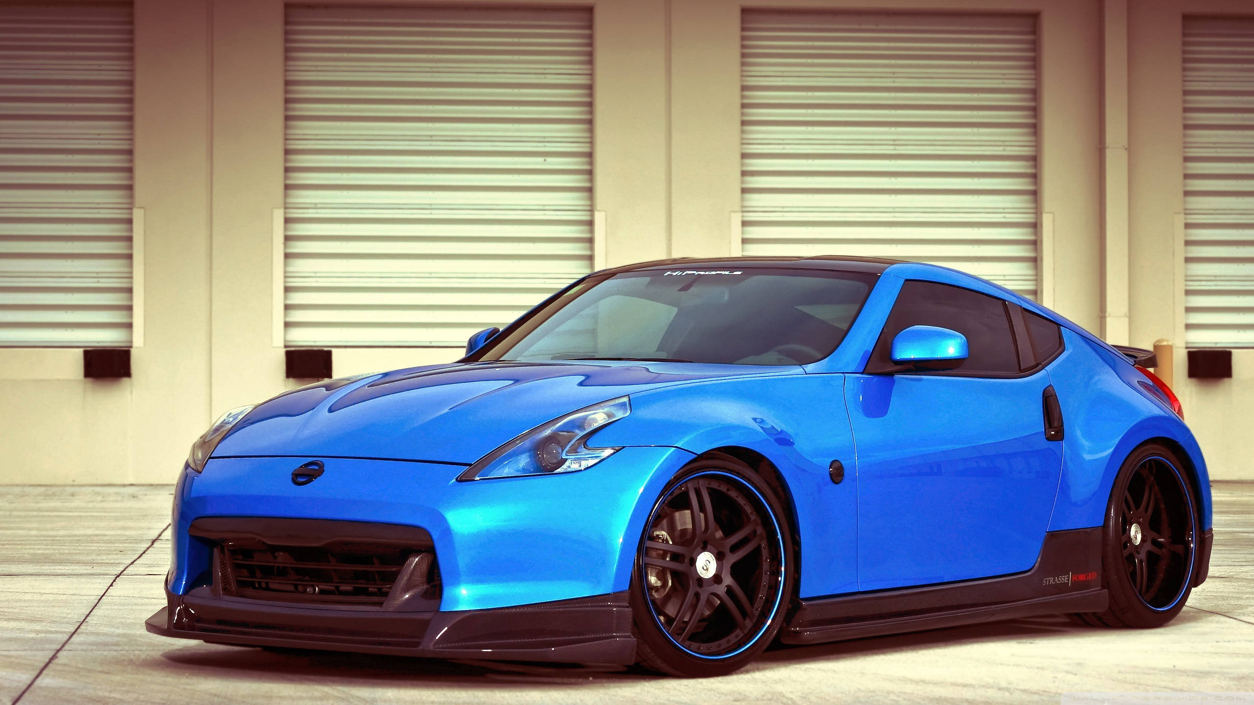 Nissan 370Z, blue, black accents, 2K Desktop Wallpaper
