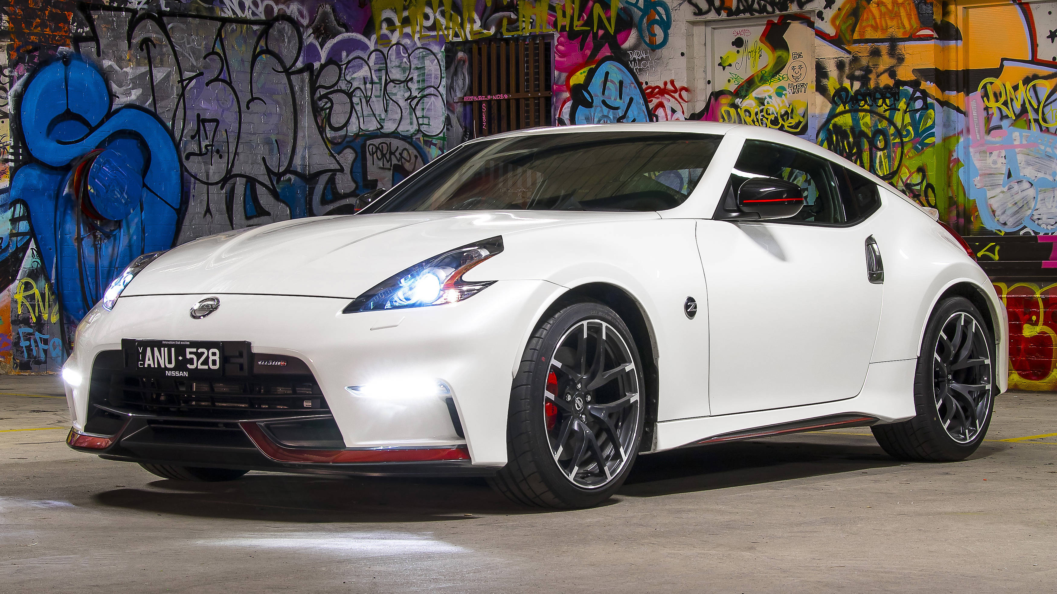 Nissan 370Z, white, black rims, 2K Desktop Wallpaper