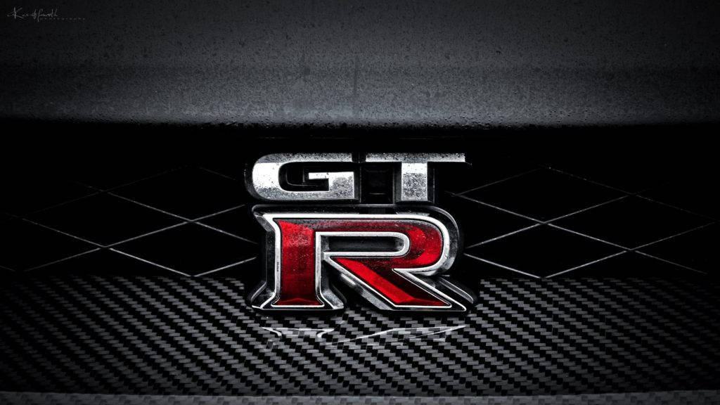 Nissan GT R, emblem, metallic red, SD Desktop Wallpaper