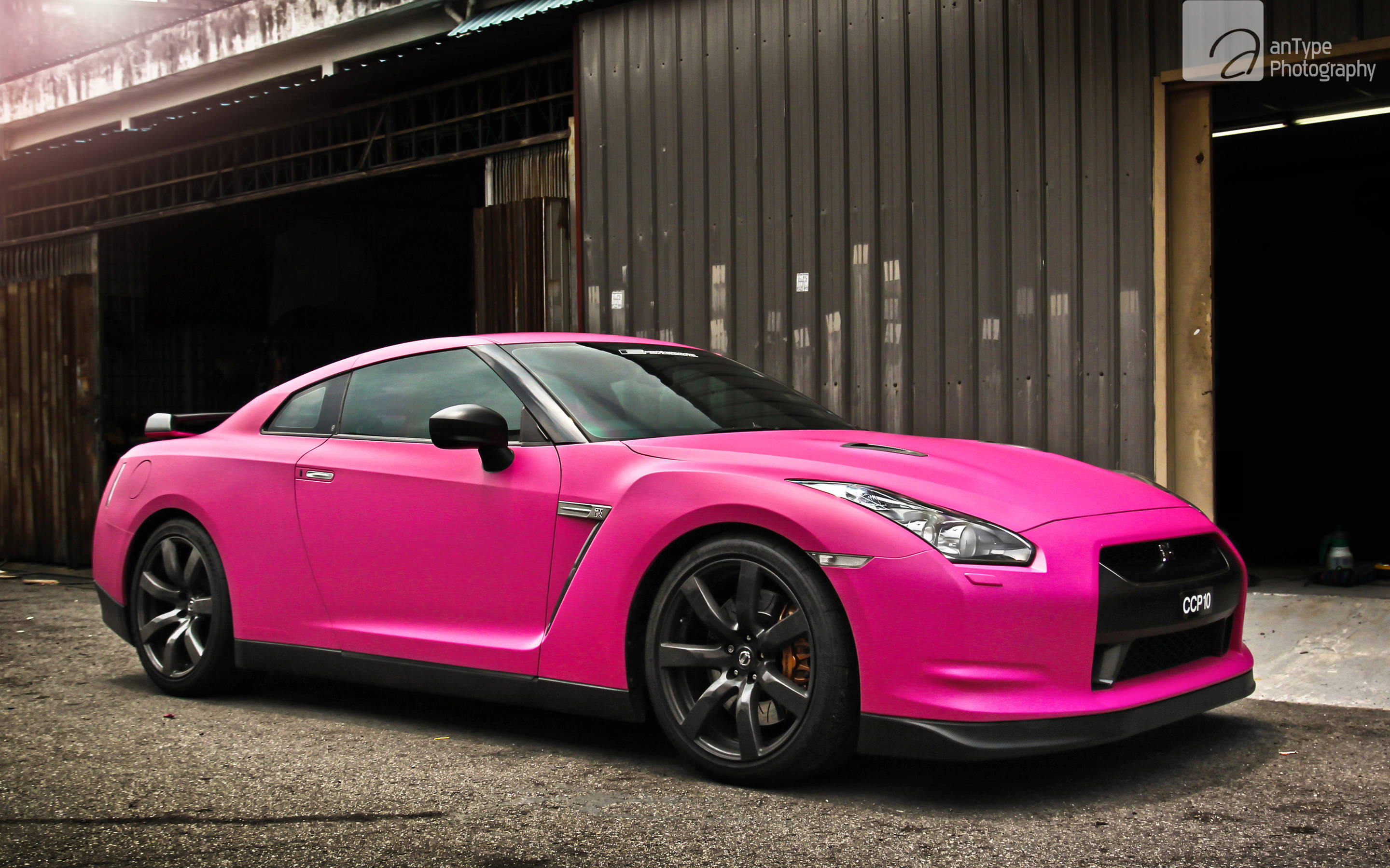 Nissan GT-R, pink paint, industrial garage, 2K Desktop Wallpaper