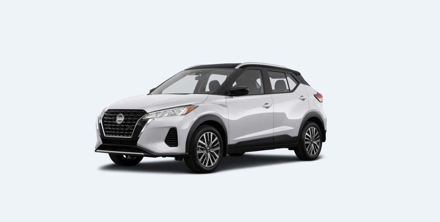 Nissan Kicks, sleek silver, three-quarter view, HD Desktop Wallpaper