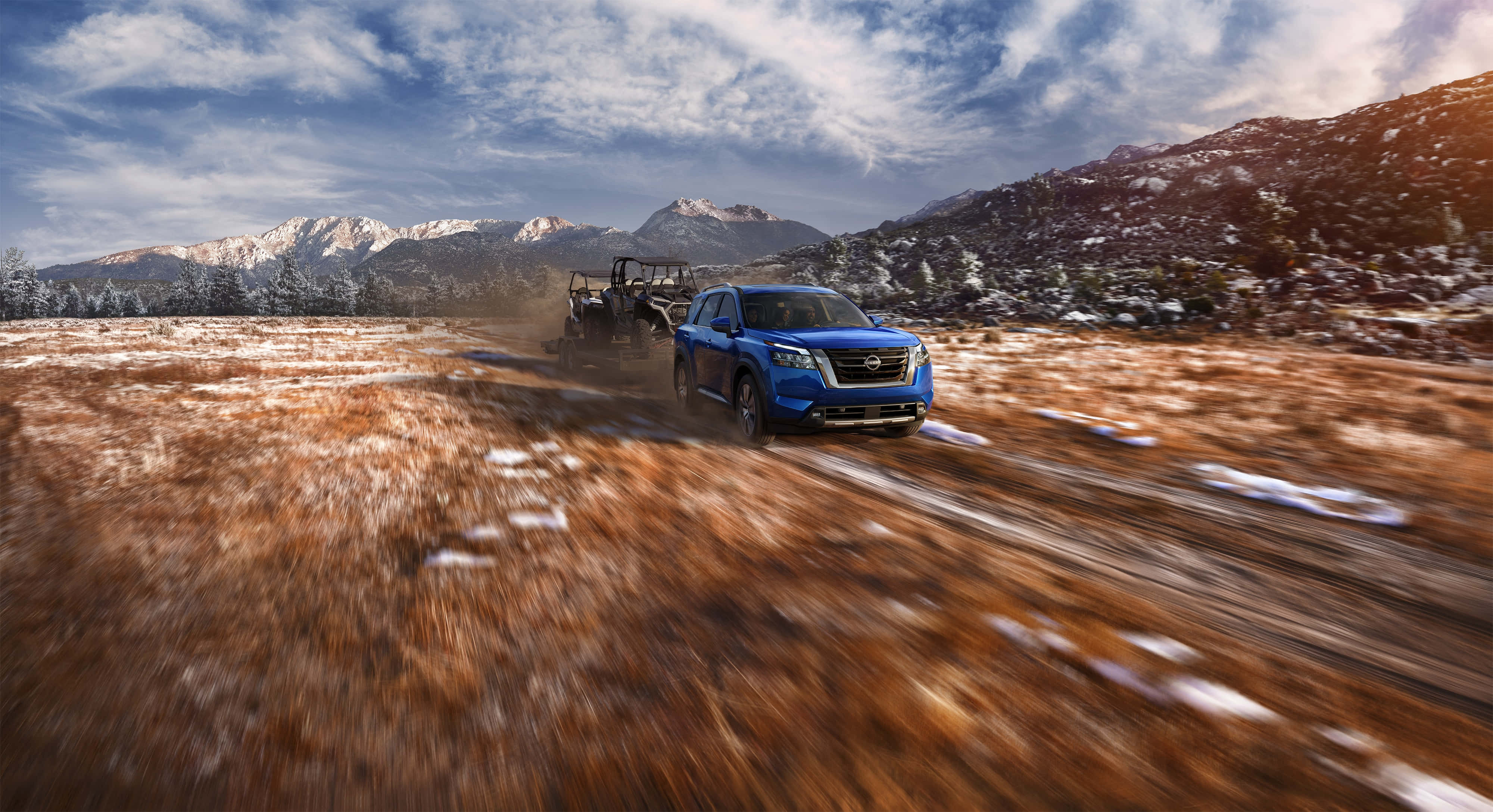 Nissan Pathfinder, blue, snowy field, 4K Desktop Wallpaper