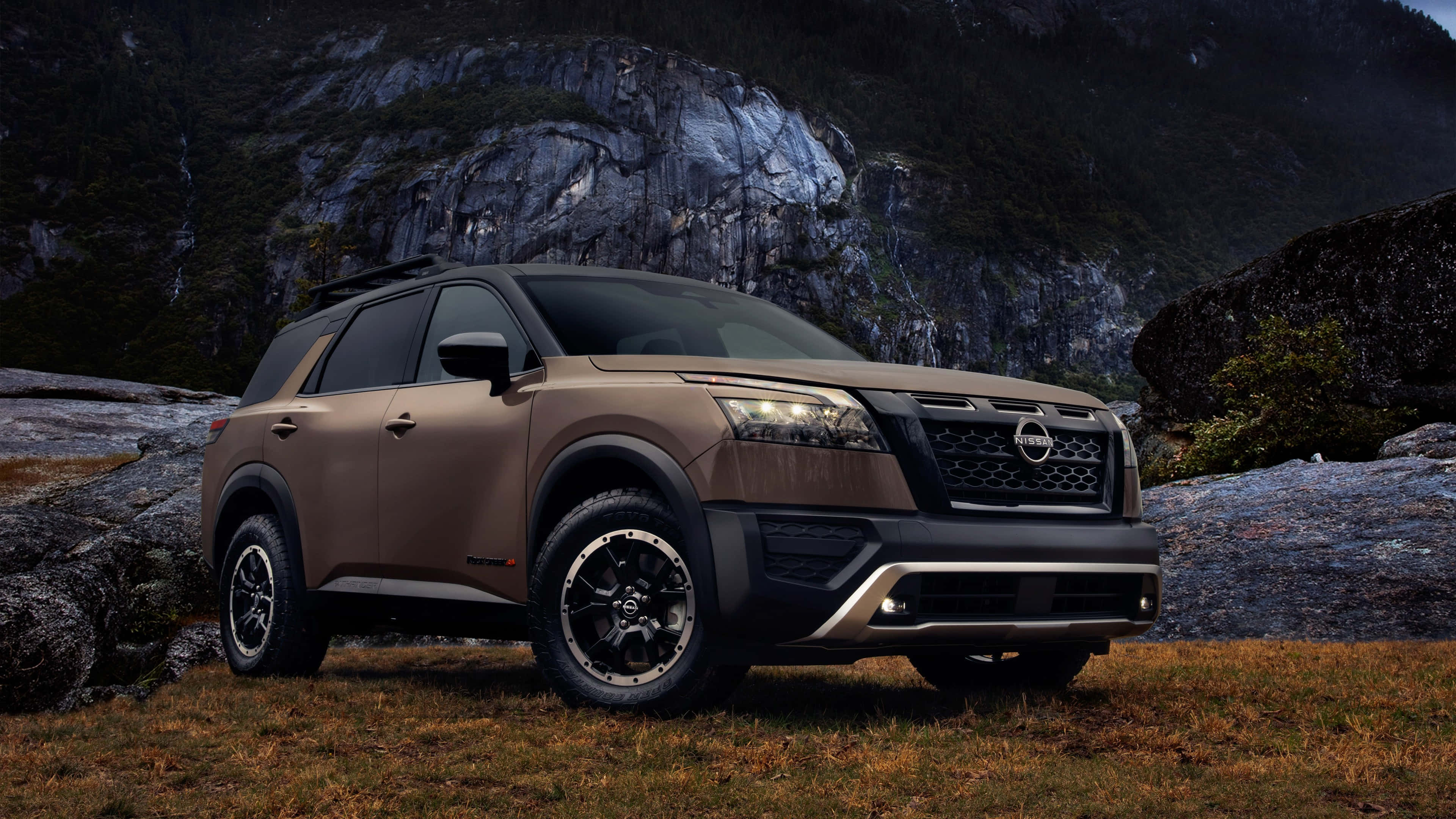 Nissan Pathfinder, twilight, rugged brown, 4K Desktop Wallpaper