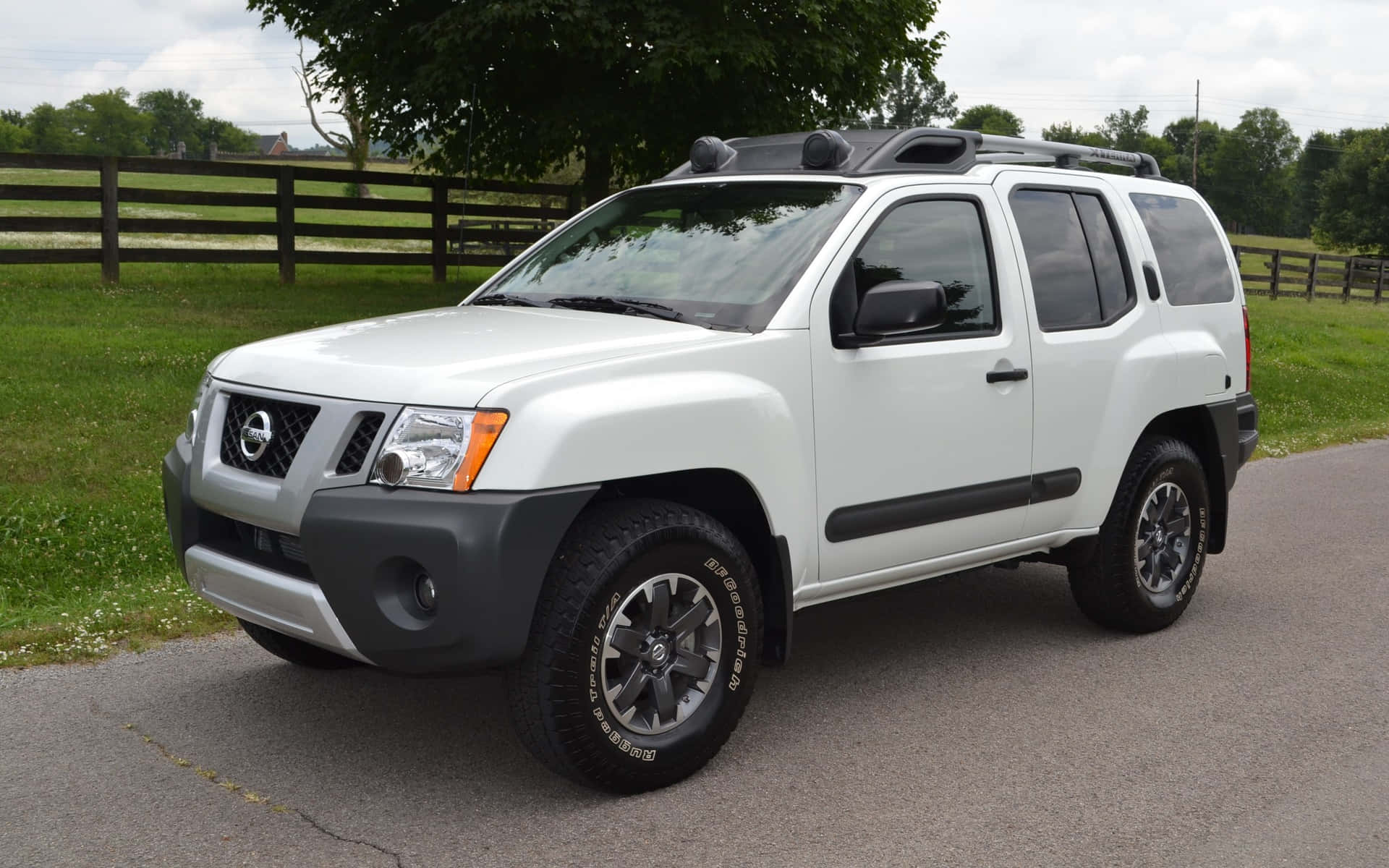 Nissan Xterra, white, black trim, Full HD Desktop Wallpaper