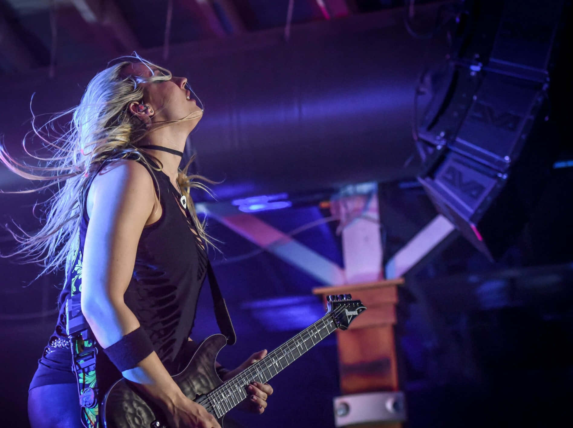 Nita Strauss, guitarist, vibrant blue stage lights, HD Desktop Wallpaper