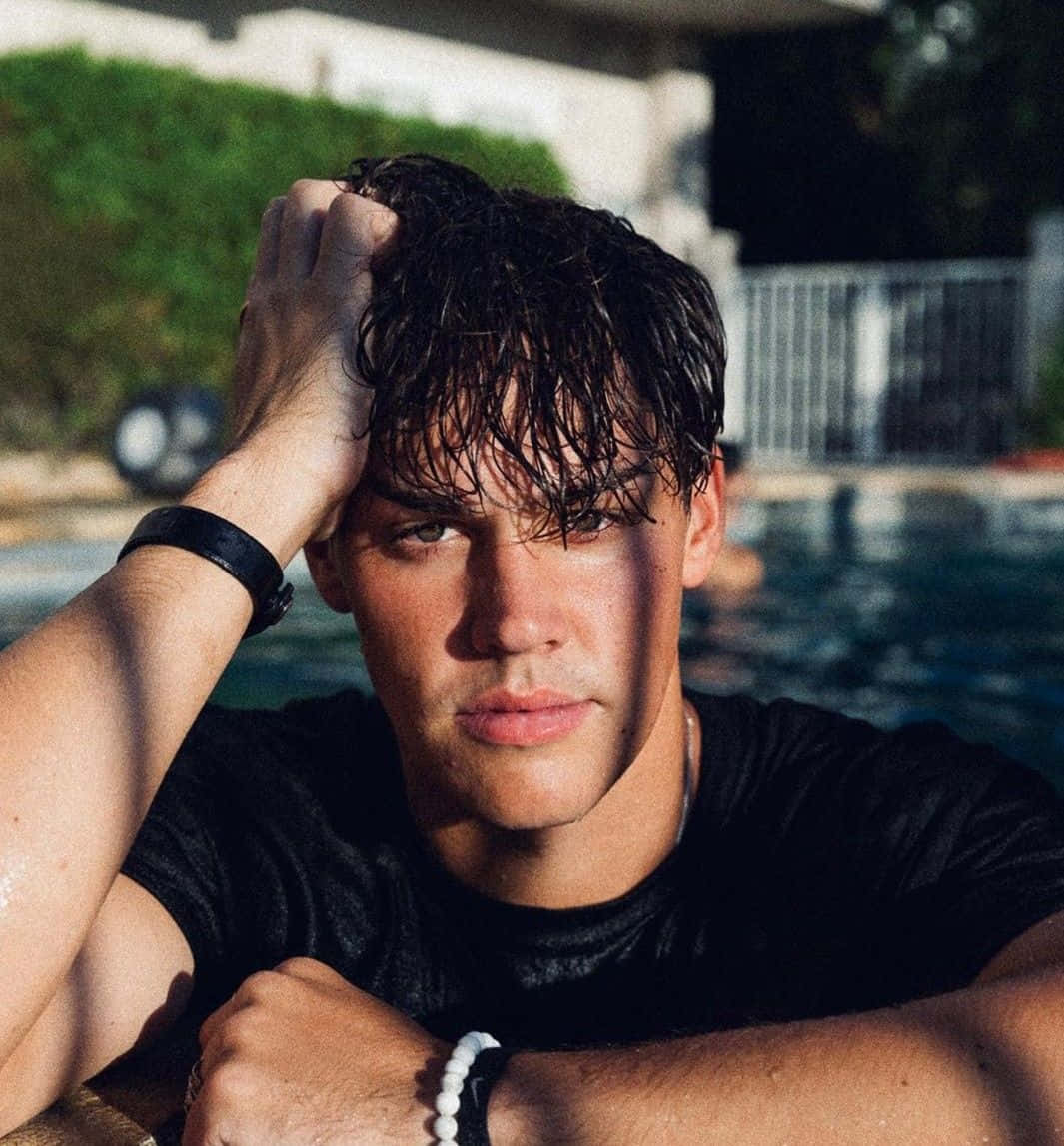 Noah Beck, pool, black shirt, SD Phone Wallpaper