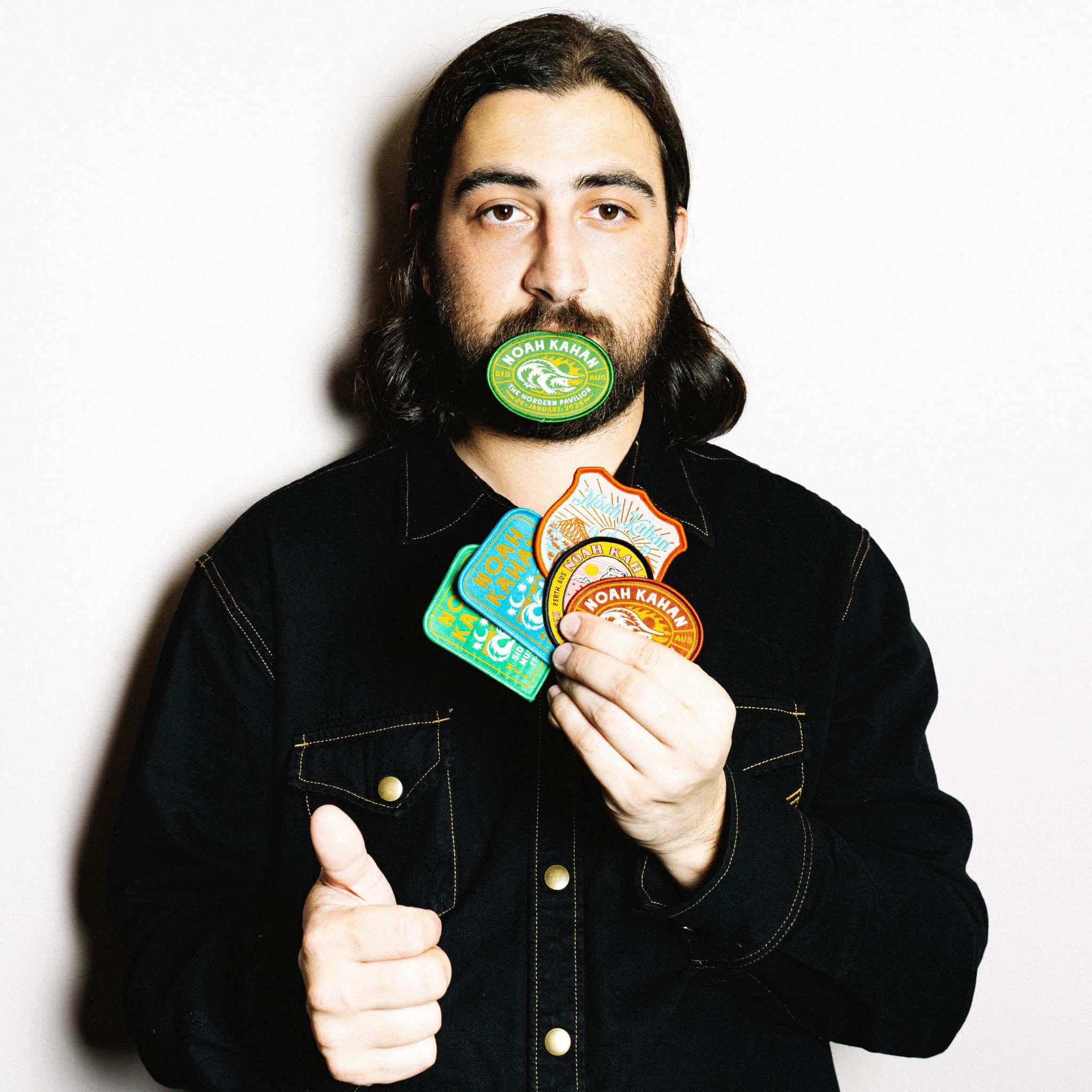 Noah Kahan, custom stickers, colorful beer coasters, Full HD Desktop Wallpaper