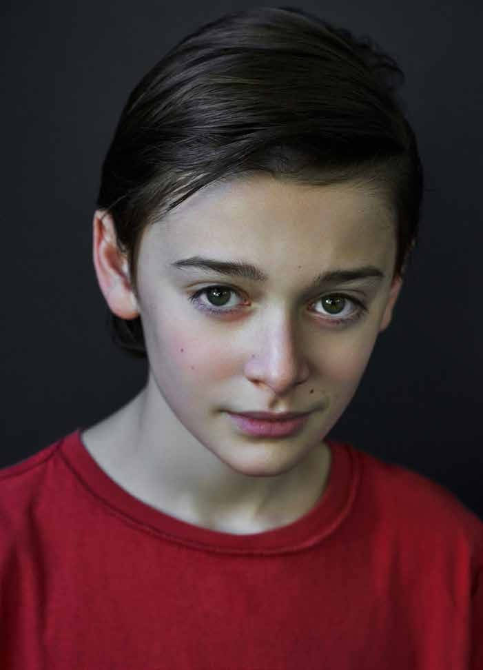 Noah Schnapp, red t-shirt, dark background, SD Phone Wallpaper