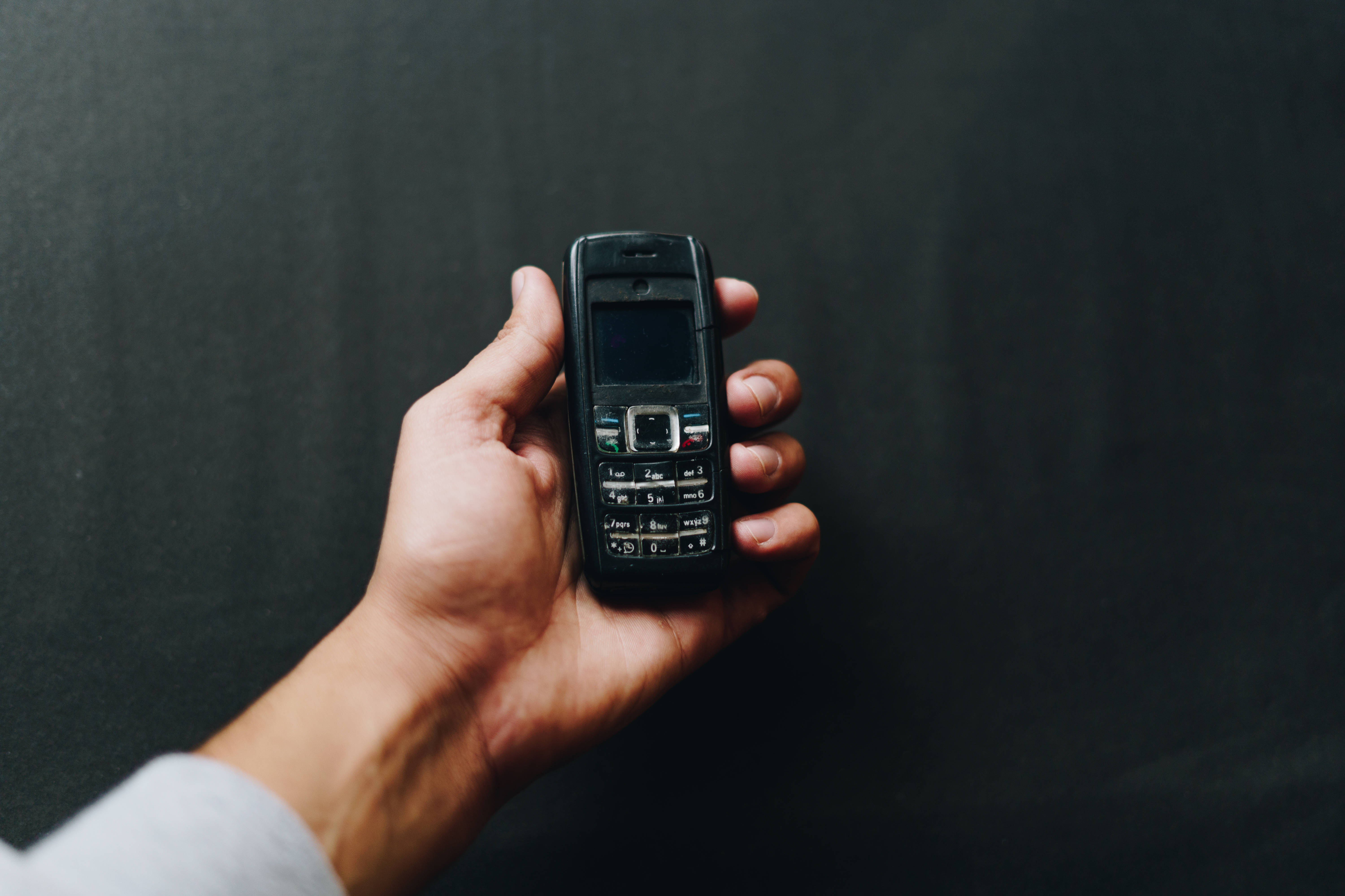 Nokia 1600, black, feature phone, 5K Desktop Wallpaper