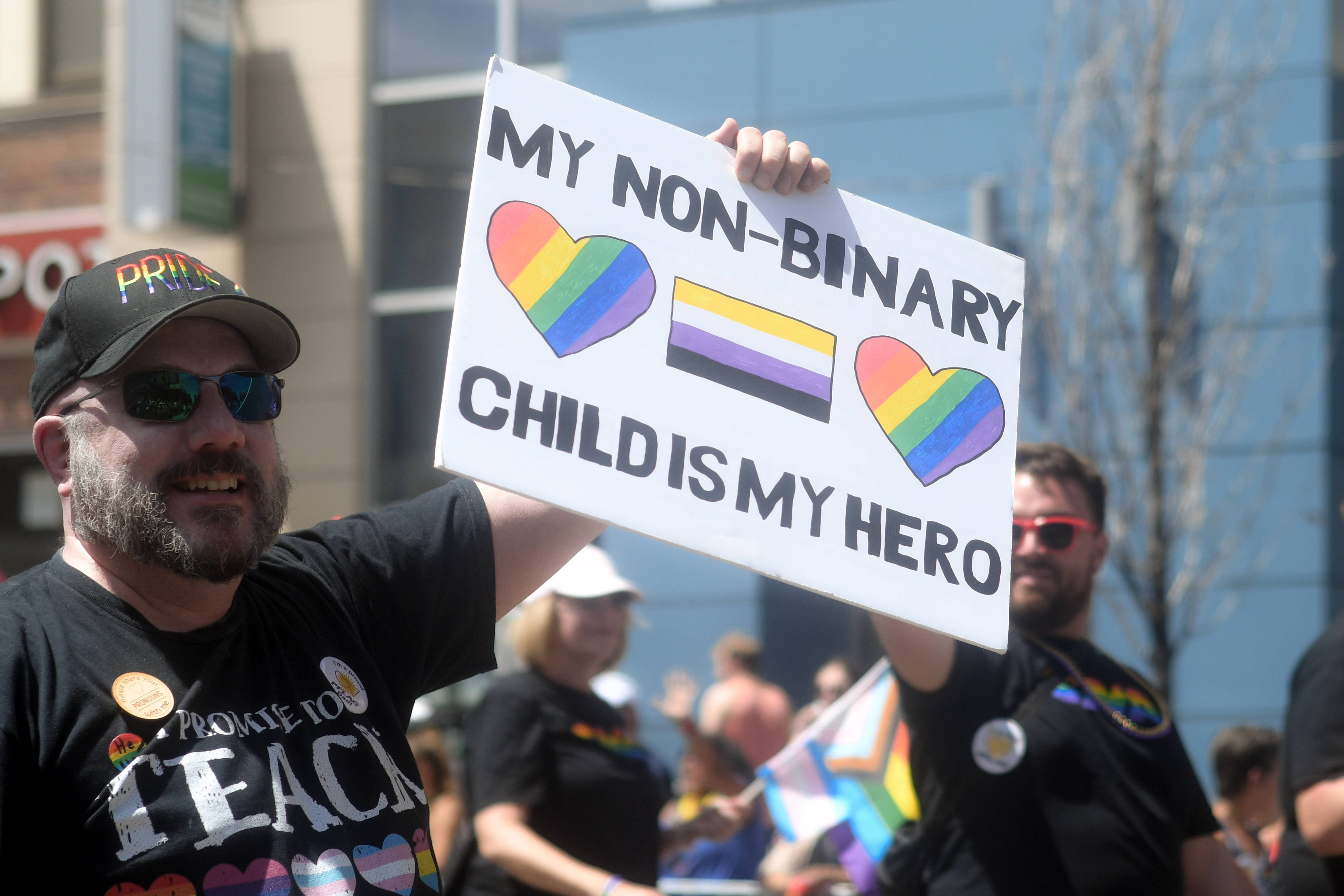 Non-Binary Father In Protest, Pride parade, sunglasses, 4K Desktop Wallpaper