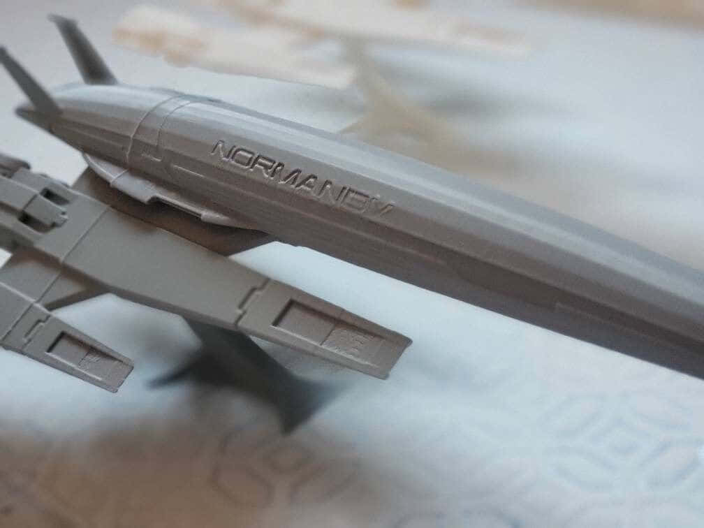 Normandy SR-2, gray, wings, SD Desktop Wallpaper