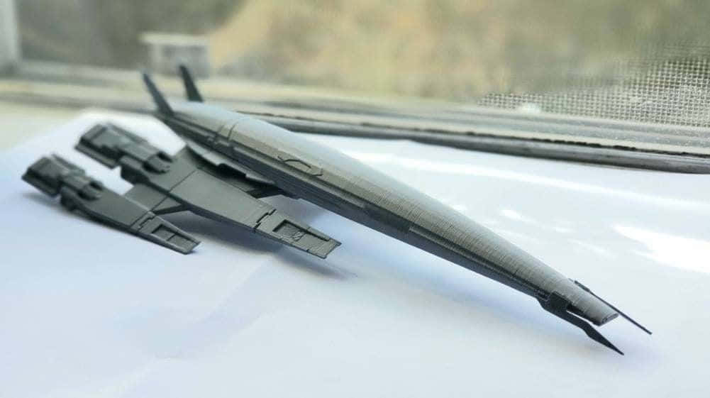 Normandy SR-2, sleek black, 3d-printed, SD Desktop Wallpaper