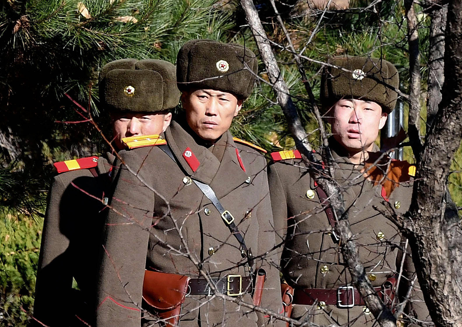 North Korea, soldiers, olive uniforms, HD Desktop Wallpaper