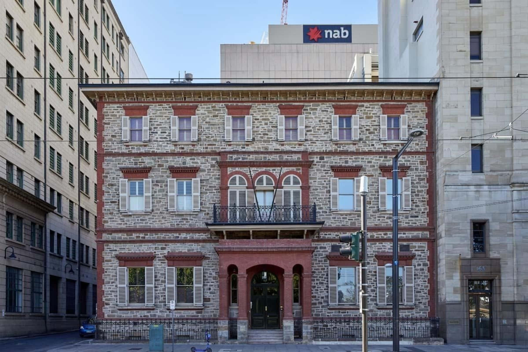 North Terrace Adelaide, historic stone building, red brick accents, HD Desktop Wallpaper