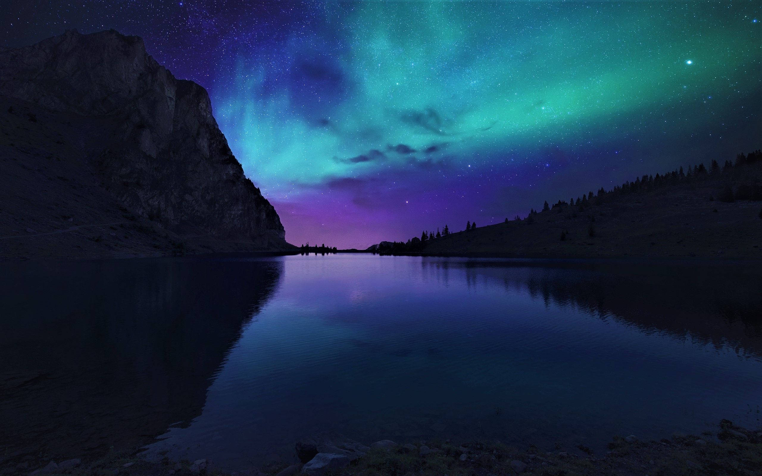 Northern Lights, mountain lake, vibrant green, 2K Desktop Wallpaper