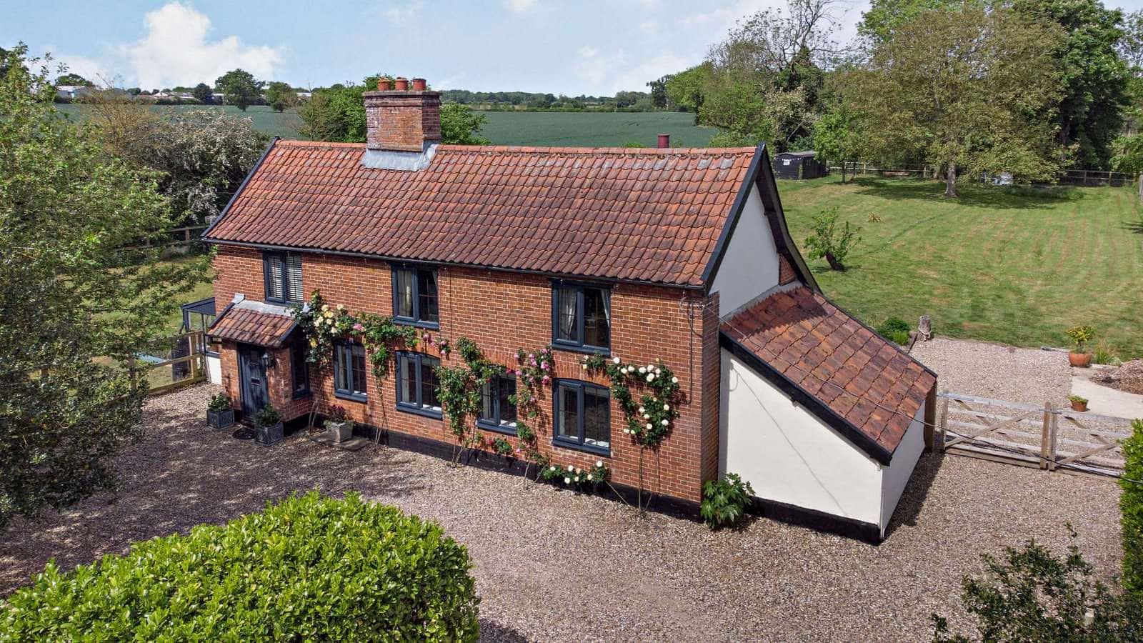 Norwich, countryside, brick house, HD Desktop Wallpaper