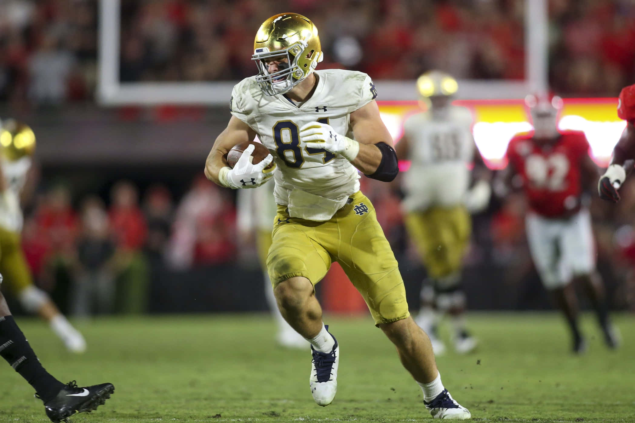 Notre Dame Football, gold and white uniform, night game, Full HD Desktop Wallpaper