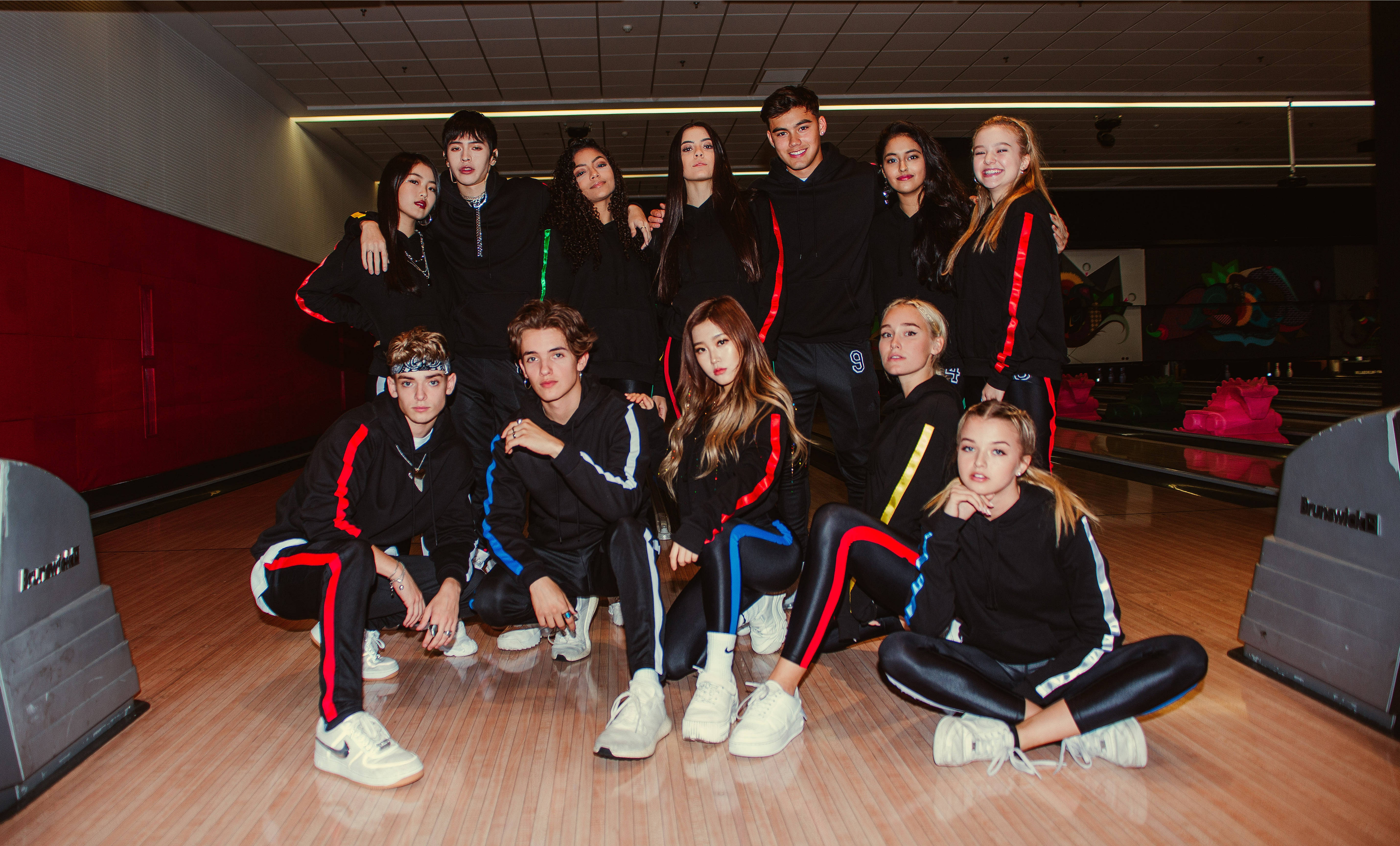 Now United, black tracksuits, polished wooden bowling lane, 5K Desktop Wallpaper