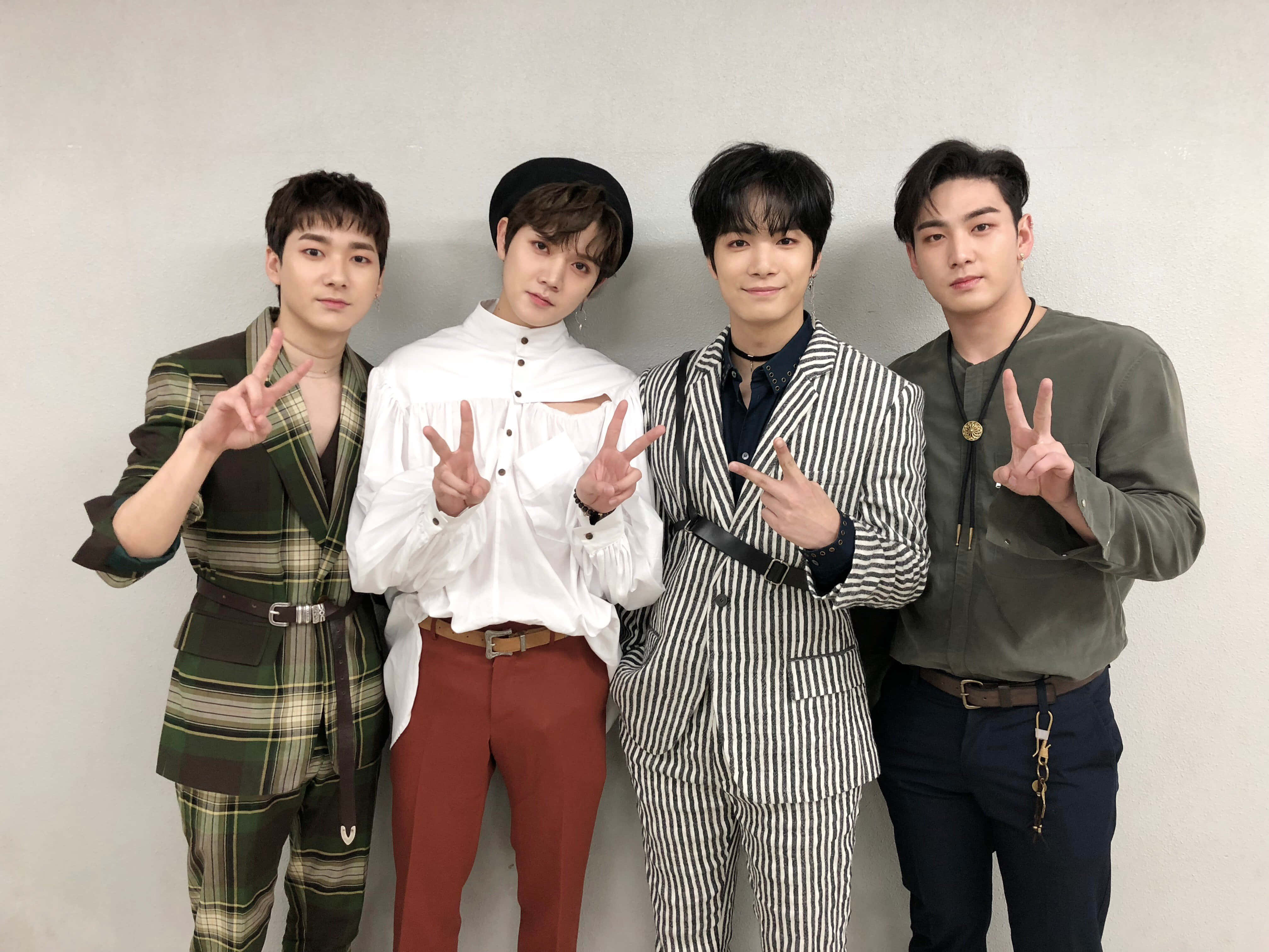 Nuest, Kpop Boy Group, trendy outfits, 4K Desktop Wallpaper