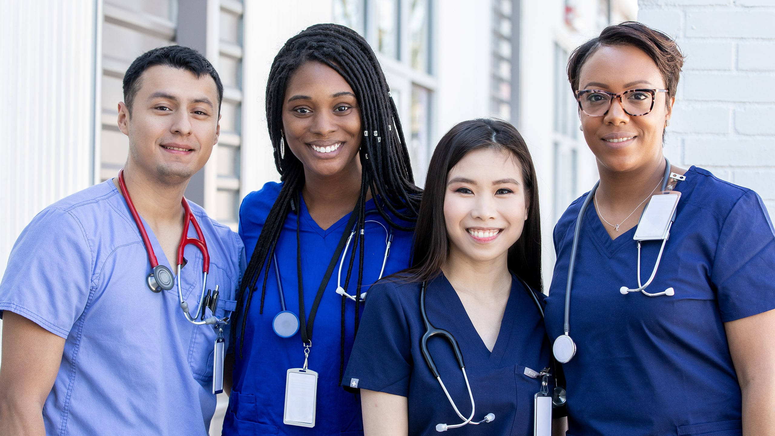 medical nurse team, scrubs, stethoscopes, 2K Desktop Wallpaper