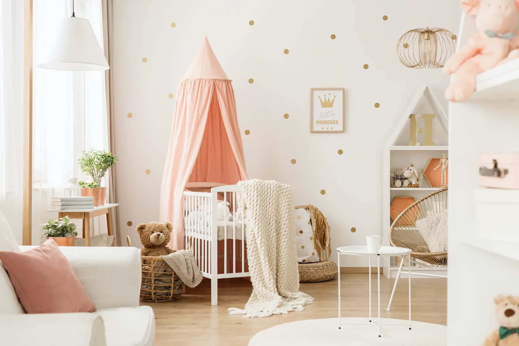 pink canopy bed, gold dot walls, soft pastel decor, HD Desktop Wallpaper