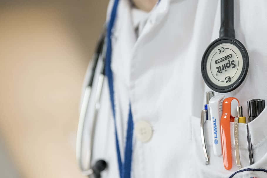 doctor's coat, stethoscope, pen, SD Desktop Wallpaper