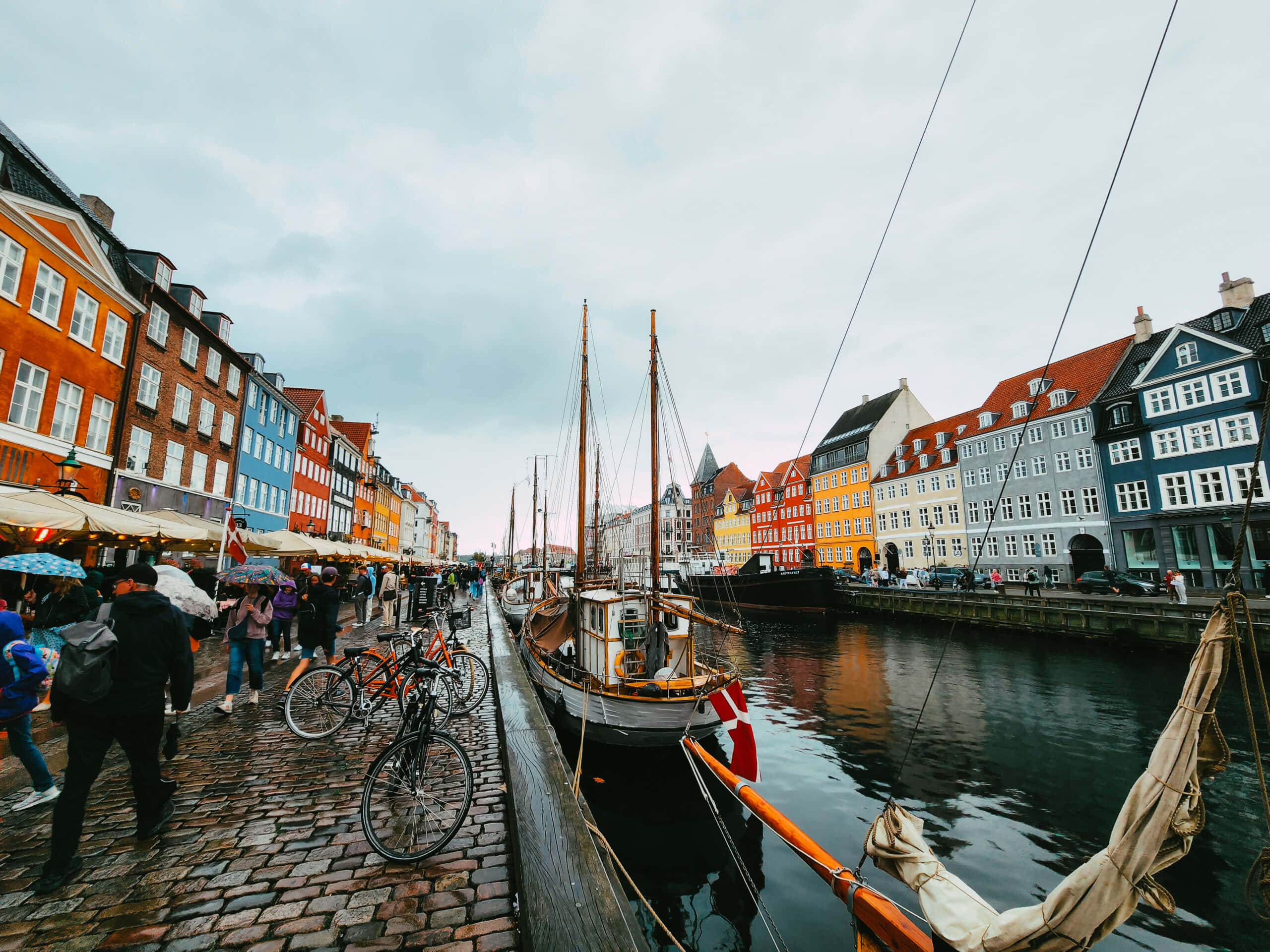 Nyhavn, port, cobblestone canal, 2K Desktop Wallpaper