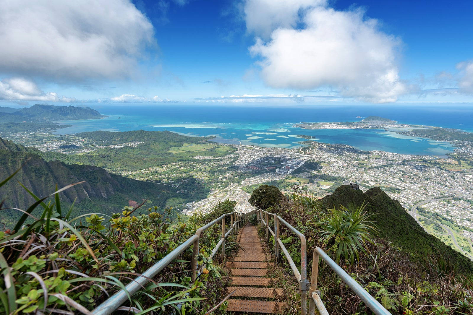 Oahu, wooden staircase, metal railings, HD Desktop Wallpaper