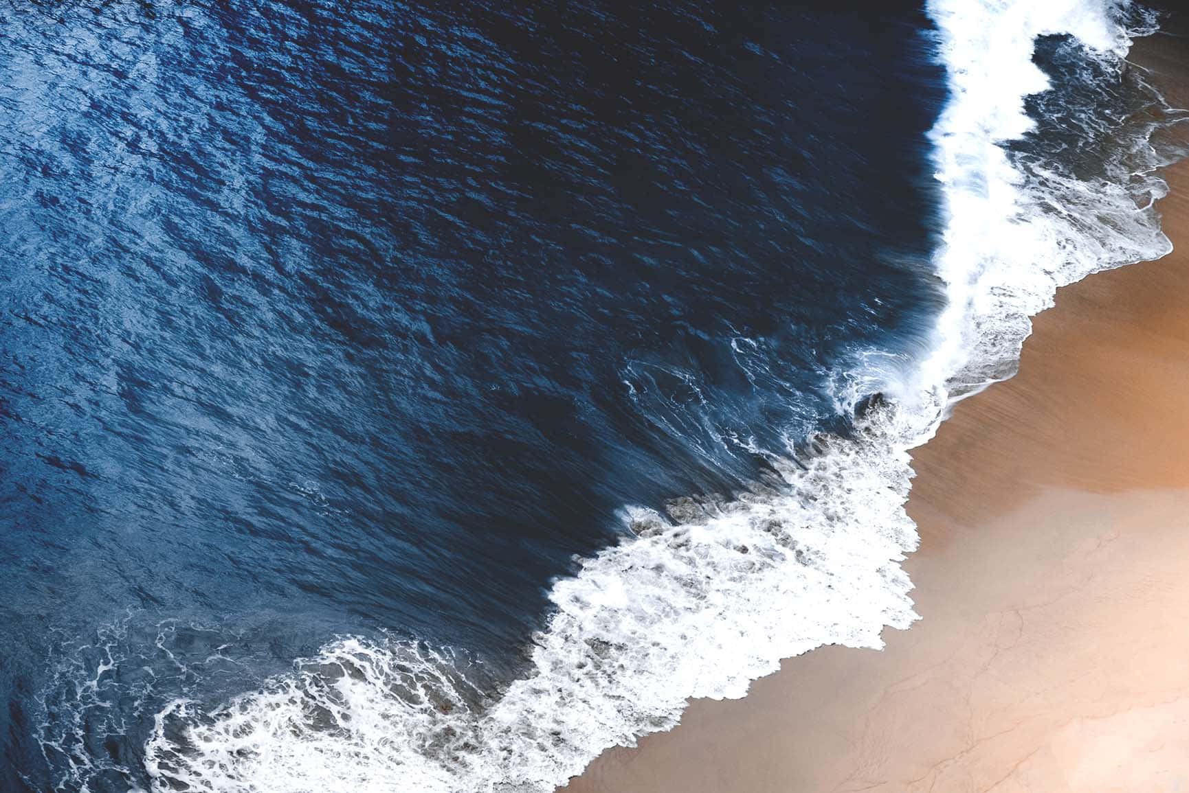 Oasis, desert, deep blue ocean, HD Desktop Wallpaper
