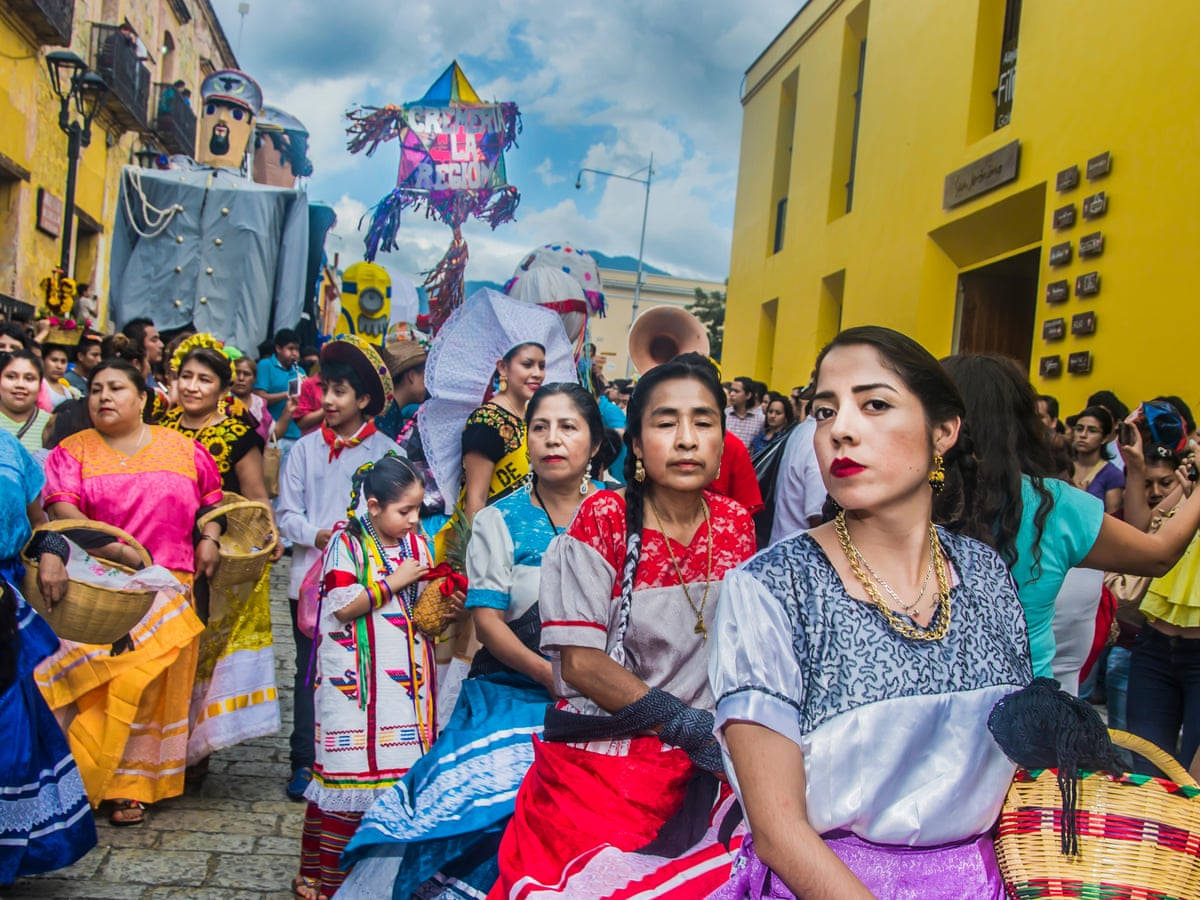 Oaxaca, Mexican Women, colorful traditional attire, SD Desktop Wallpaper