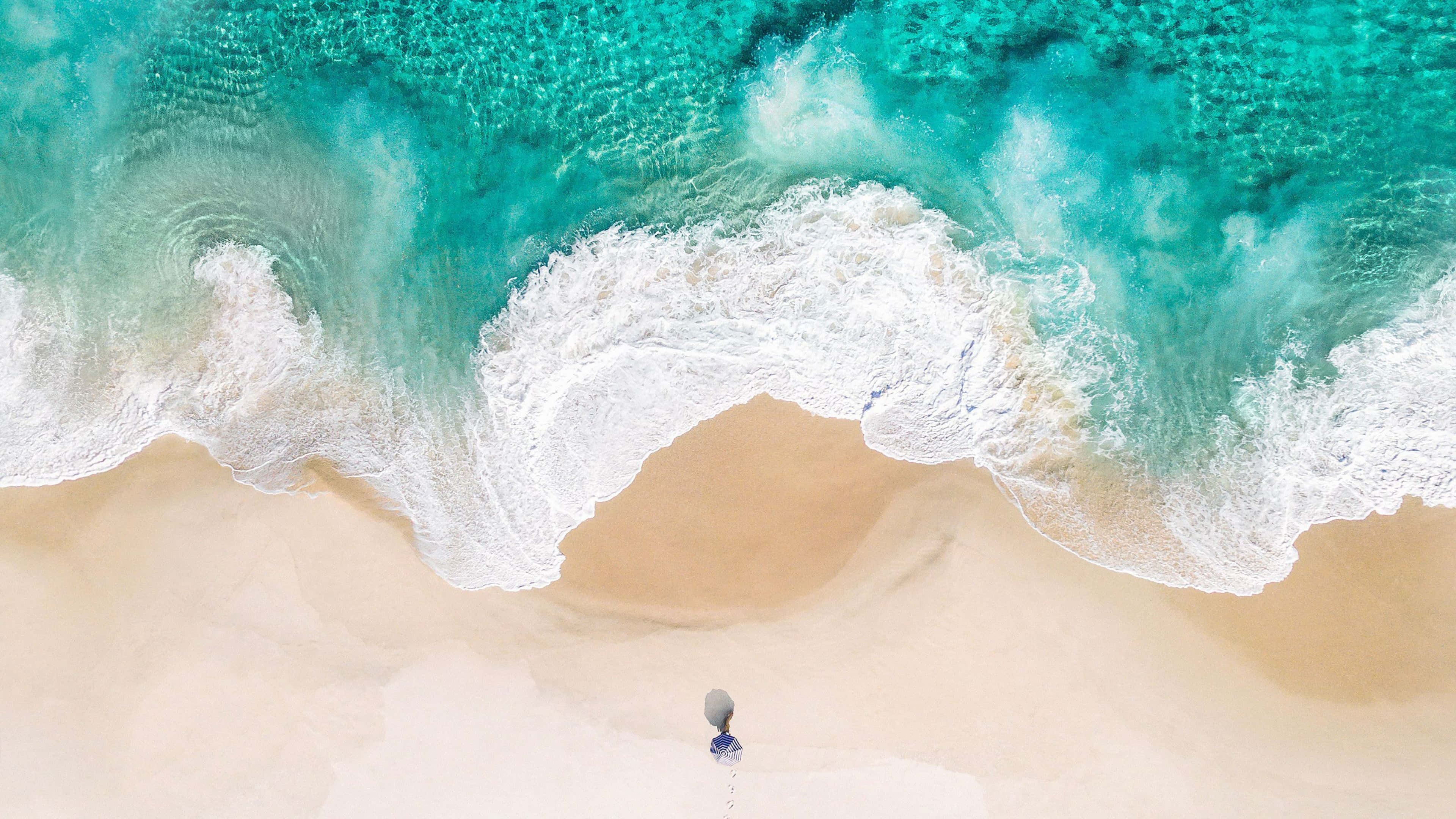 ocean 4K iPad, turquoise waves, golden sand, 4K Desktop Wallpaper