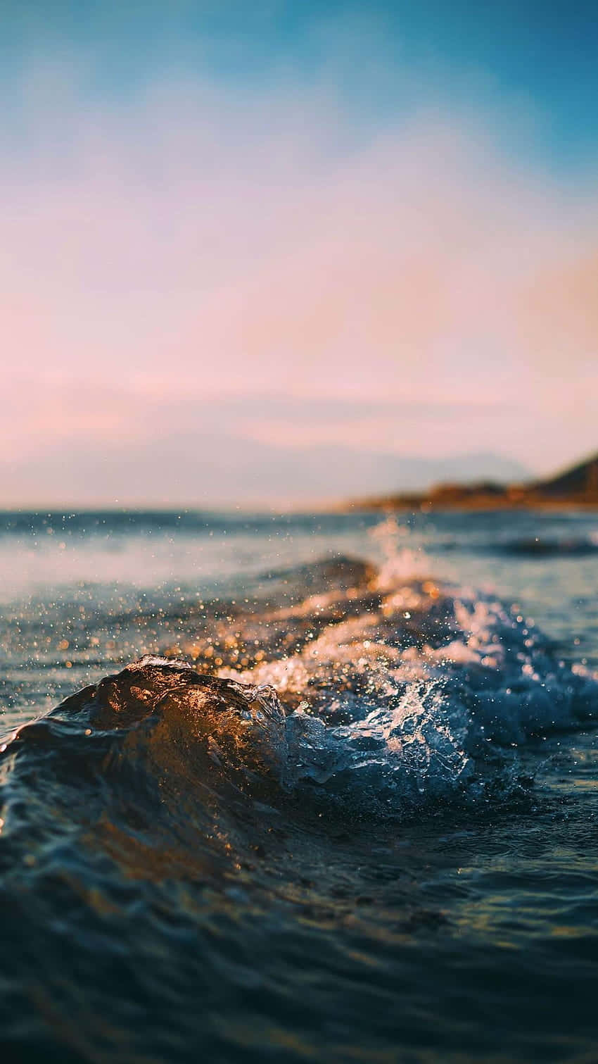 ocean aesthetic phone, sunlit ocean wave, sparkling droplets, HD Phone Wallpaper