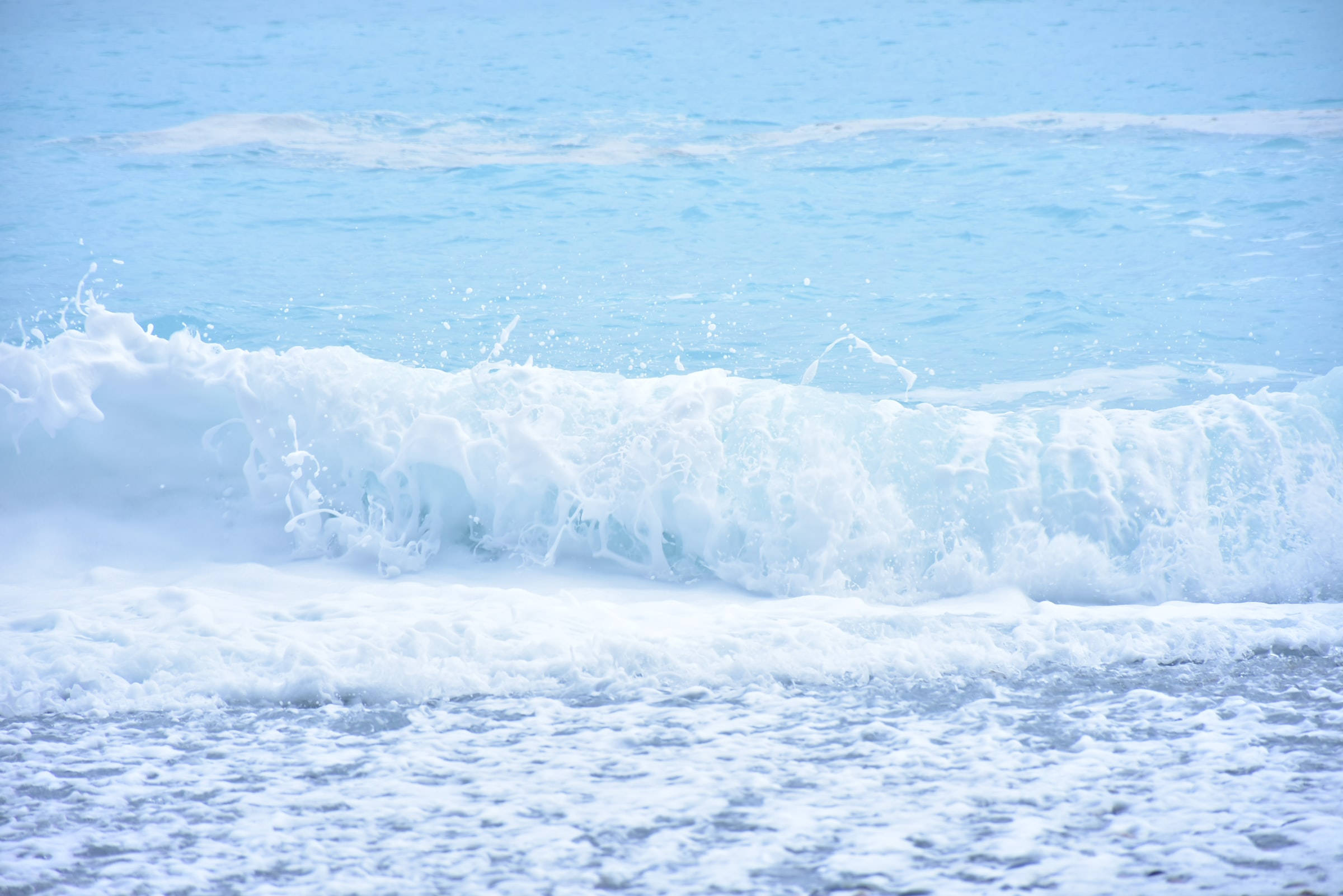 ocean blue wave, sandy shore, frothy white foam, Full HD Desktop Wallpaper
