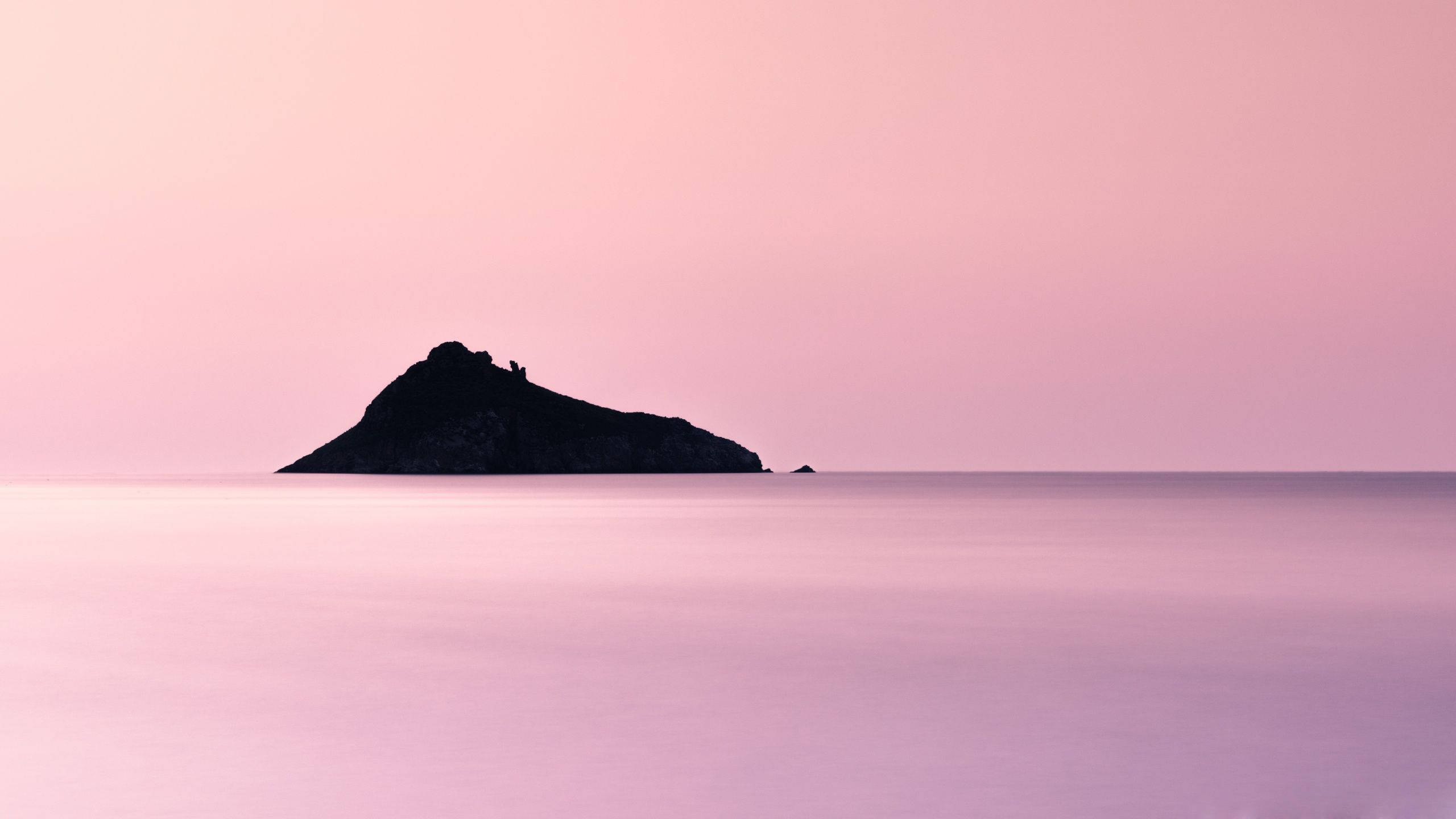 pink aesthetic, ocean desktop, dark island silhouette, 2K Desktop Wallpaper