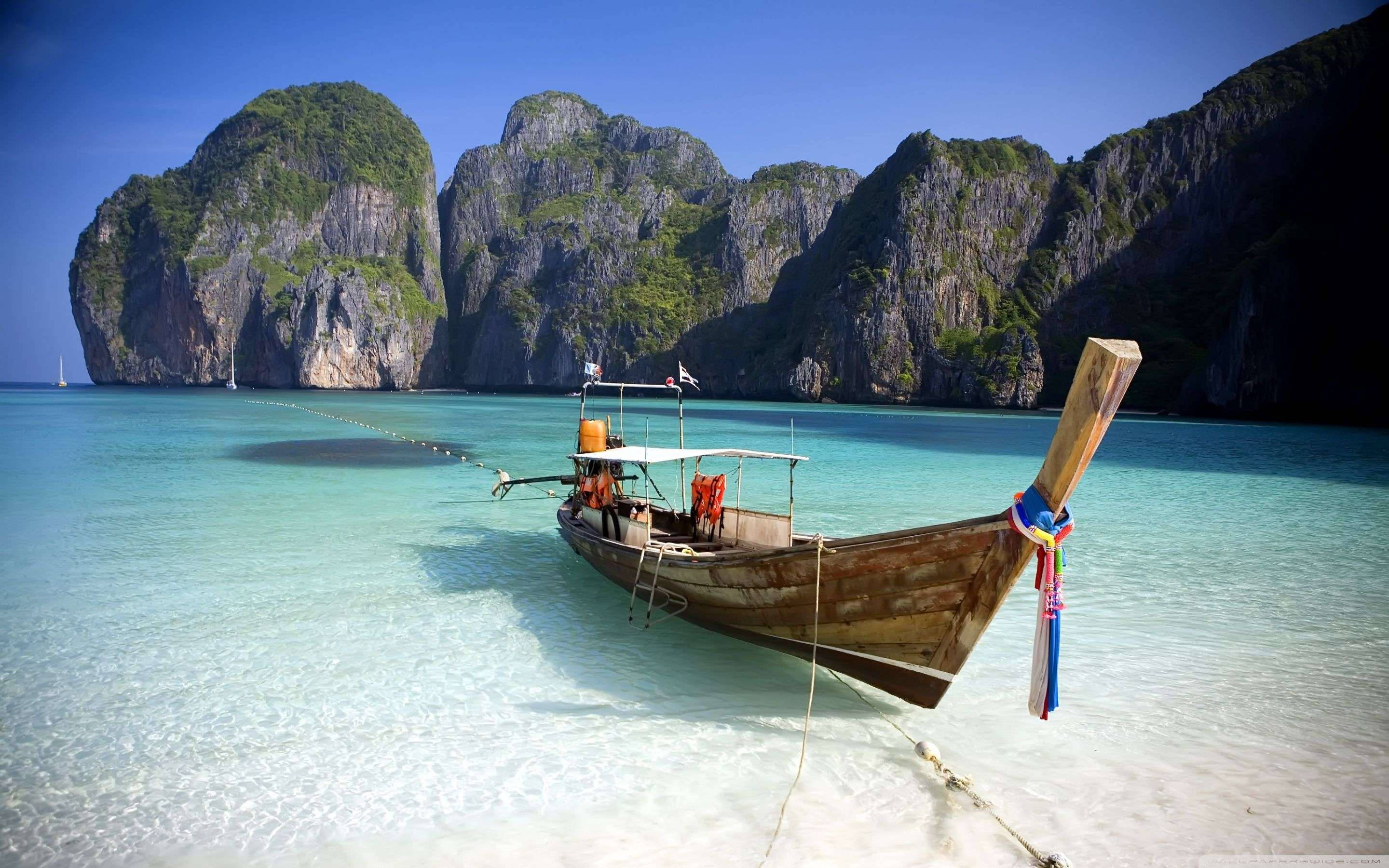 longtail boat, turquoise waters, white sand beach, 2K Desktop Wallpaper
