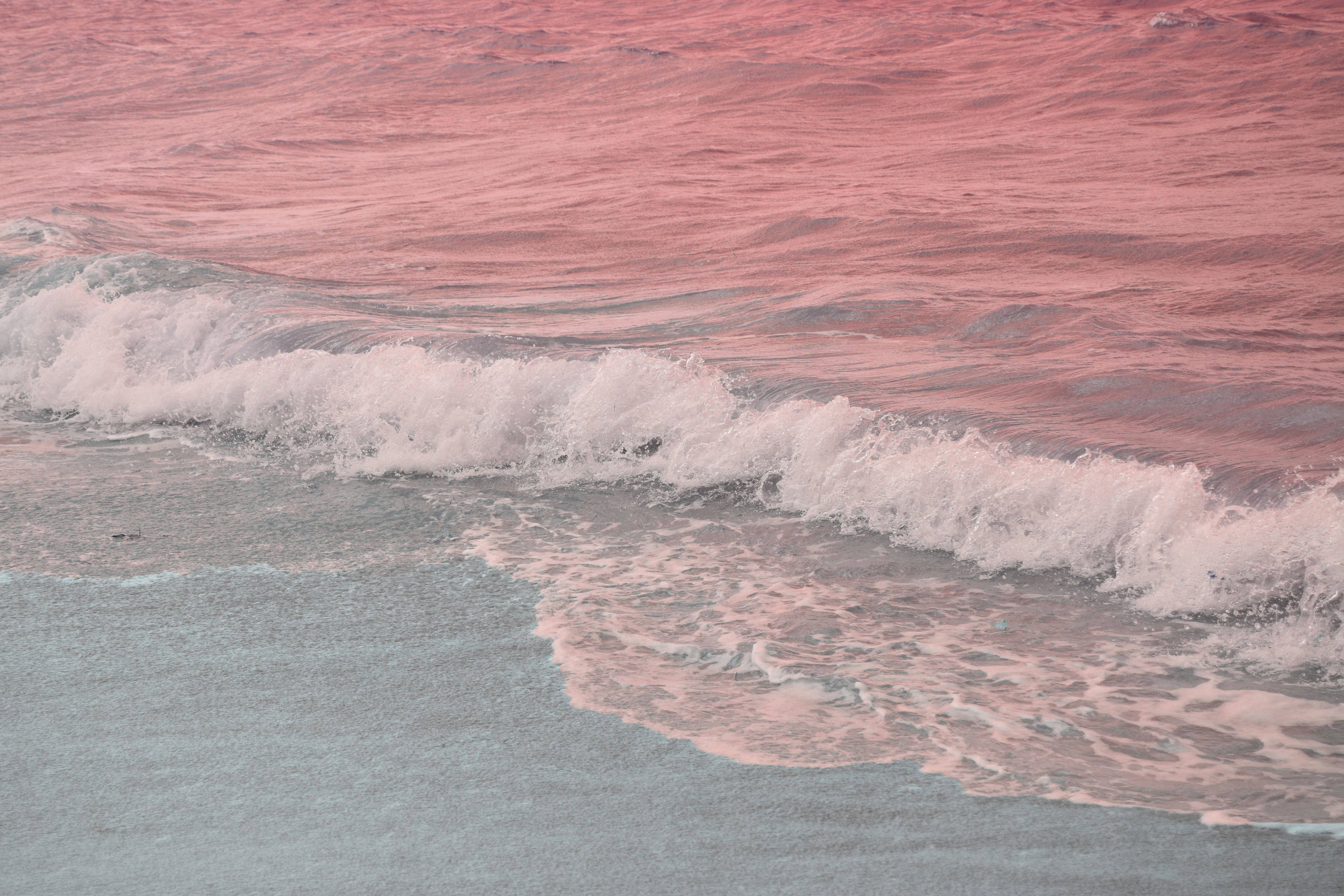 pink water, teal ocean, frothy white foam, 5K Desktop Wallpaper