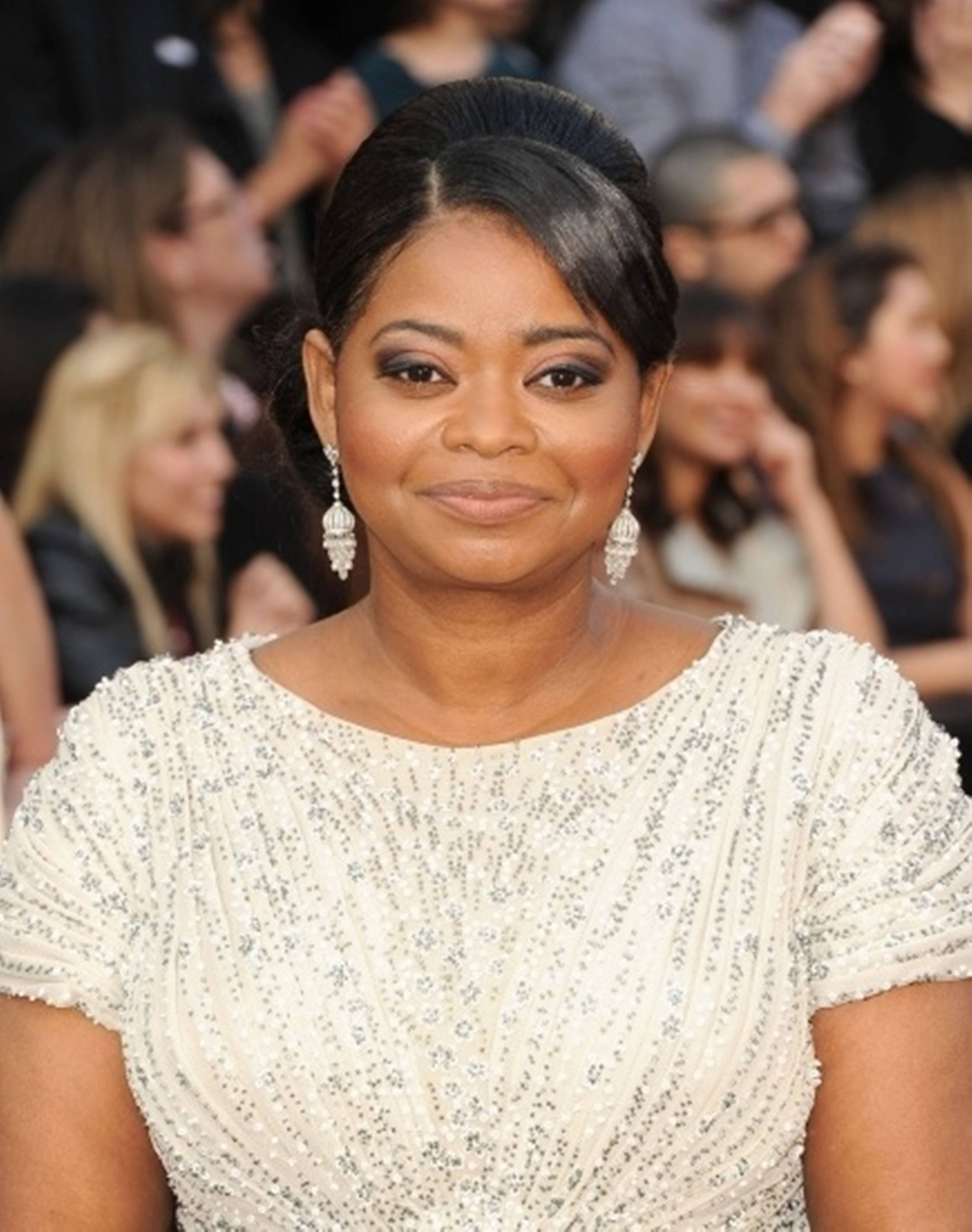 Octavia Spencer, 2012 Oscars, red carpet, 2K Phone Wallpaper