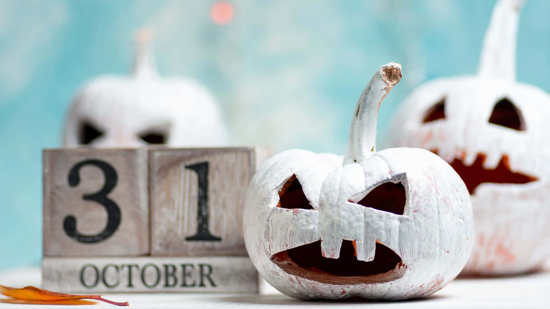 October 31st, full moon, trick-or-treater, Full HD Desktop Wallpaper